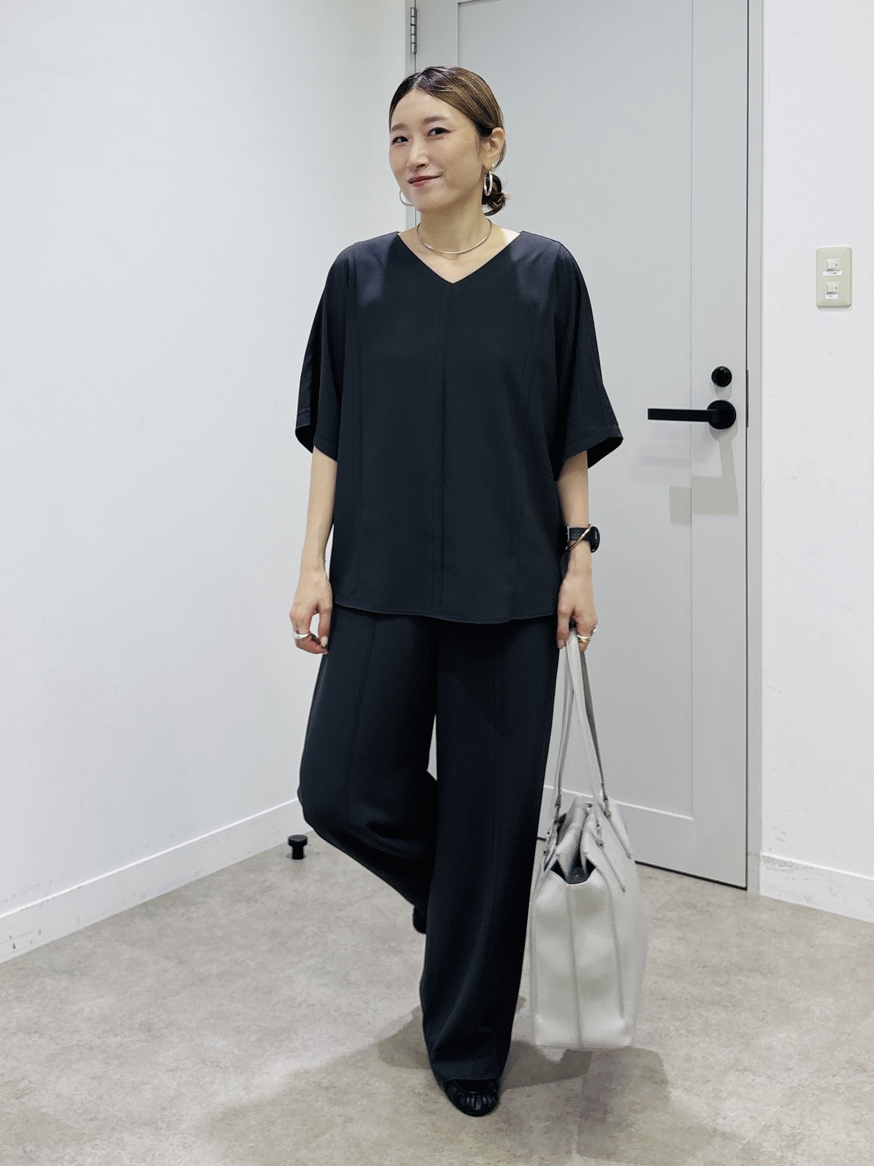 kotakiさんの「INDIVI｜【体型＆二の腕カバー/着る日傘】ドルマントップス」を使ったコーディネート