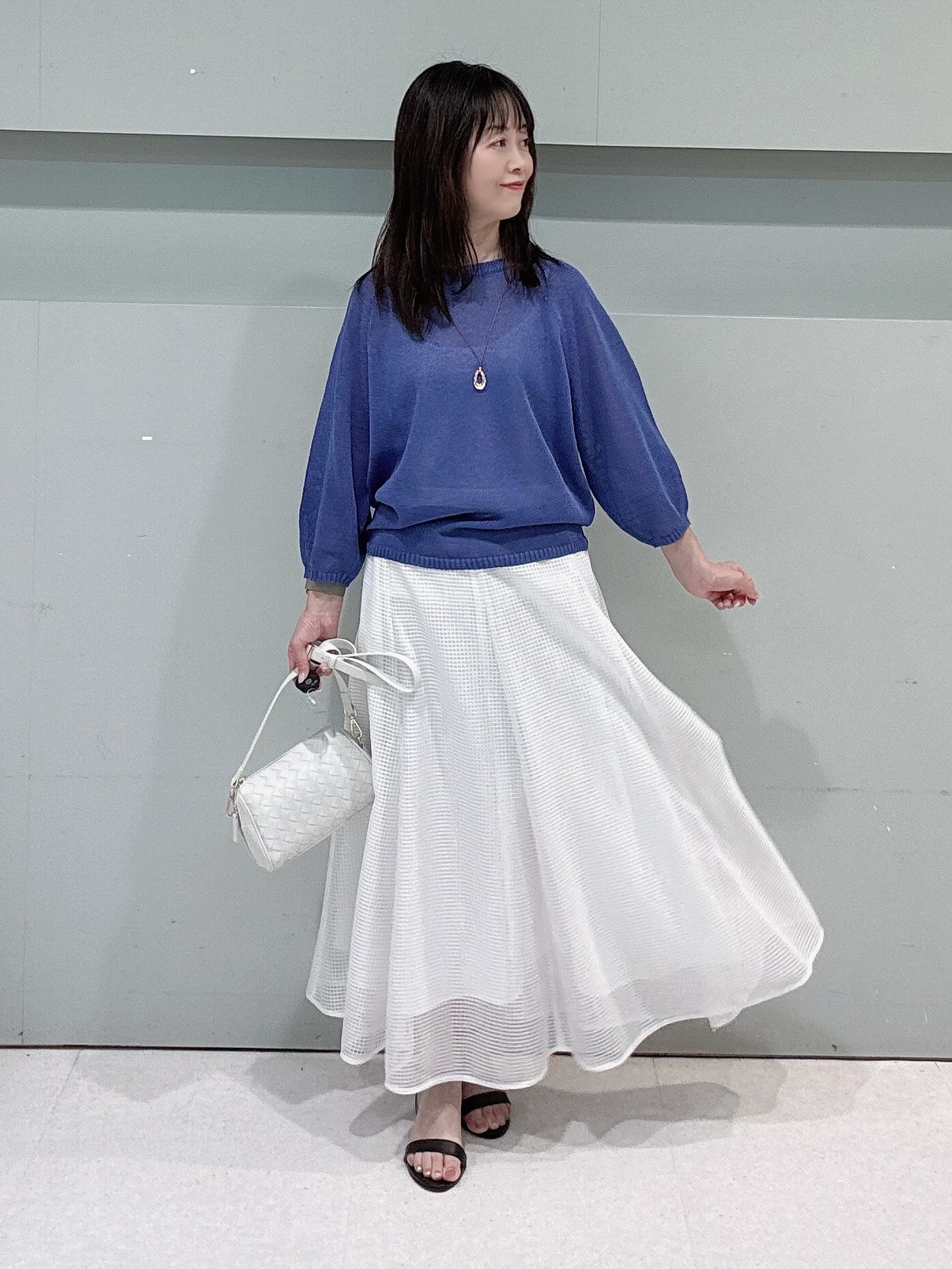 makiさんの「UNTITLED｜【洗える/ゆったり】クルーネックドライニット」を使ったコーディネート
