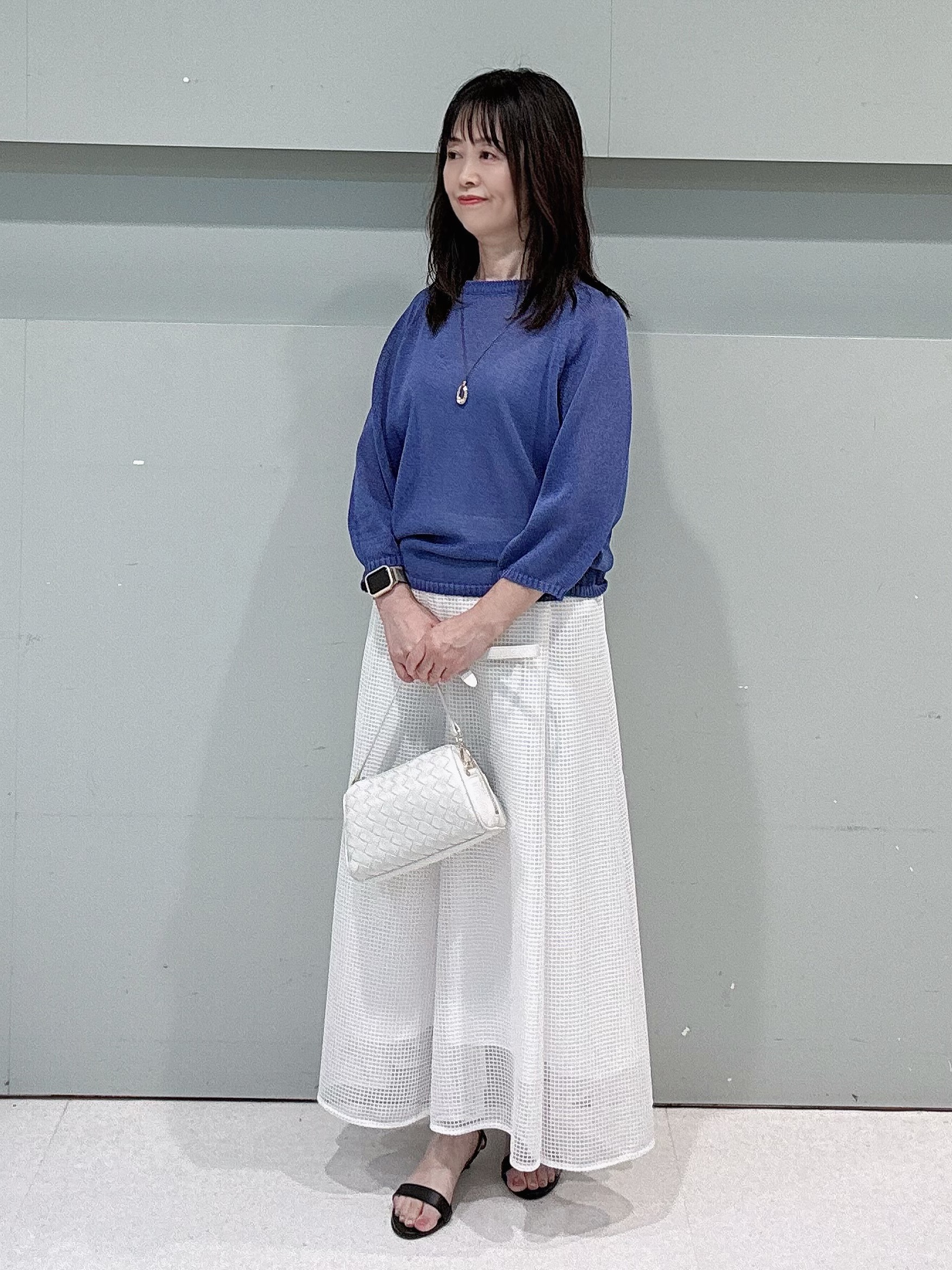 makiさんの「UNTITLED｜【洗える/ゆったり】クルーネックドライニット」を使ったコーディネート