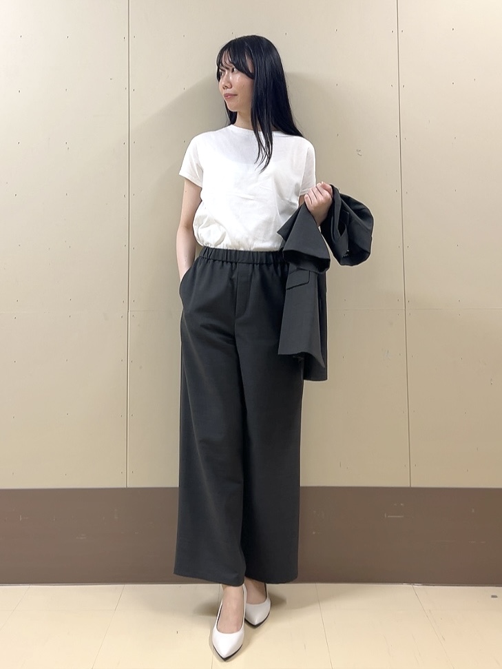 sechiさんの「UNTITLED｜【シワになりにくい/セットアップ可/接触冷感】ハーフスリーブジャケット」を使ったコーディネート