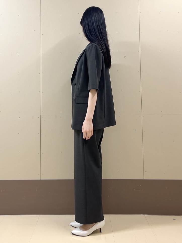 sechiさんの「UNTITLED｜【シワになりにくい/セットアップ可/接触冷感】ハーフスリーブジャケット」を使ったコーディネート