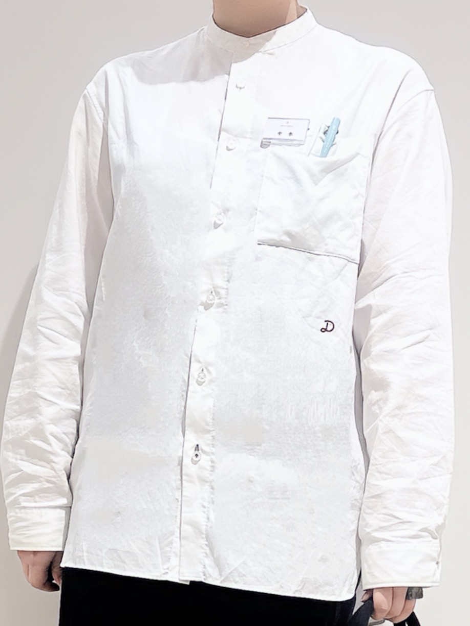 なかもとあきさんの「DRESSTERIOR｜200双糸 バンドカラーシャツ」を使ったコーディネート