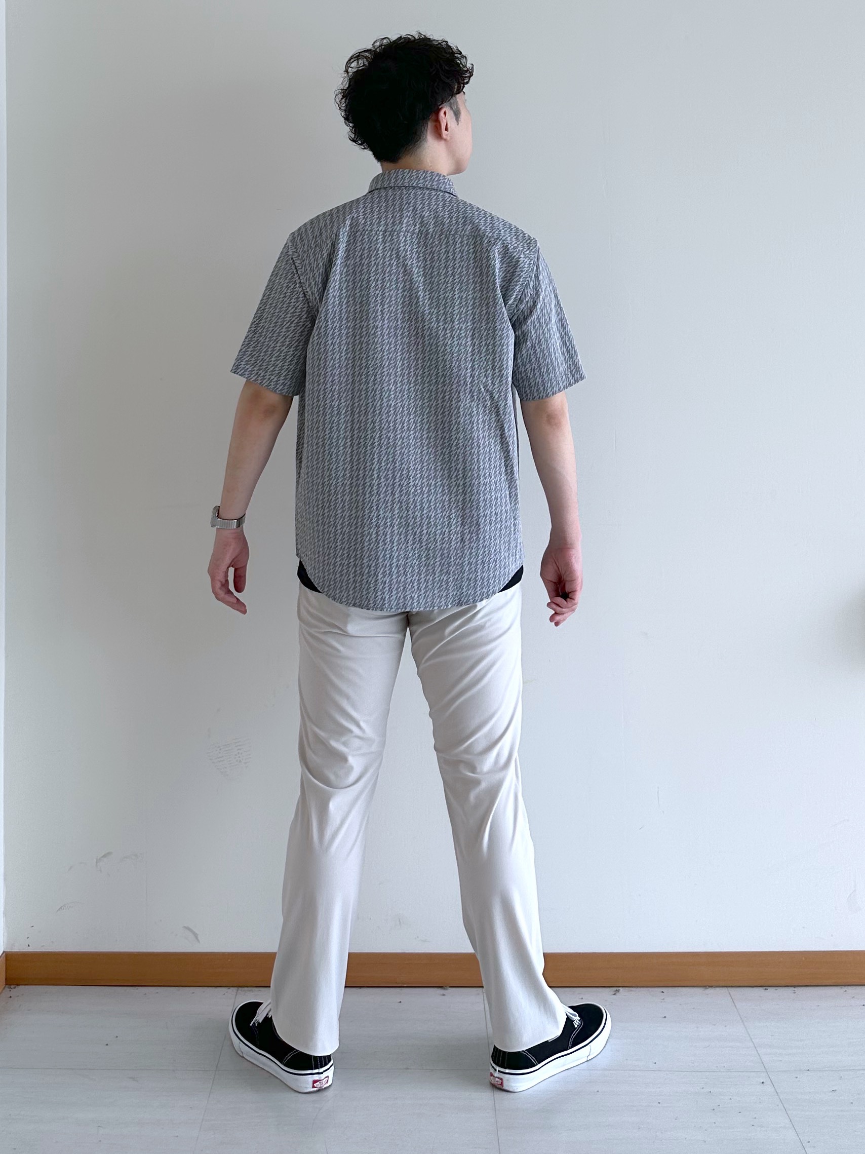 イッシーさんの「TAKEO KIKUCHI｜播州織り 千鳥 半袖シャツ」を使ったコーディネート