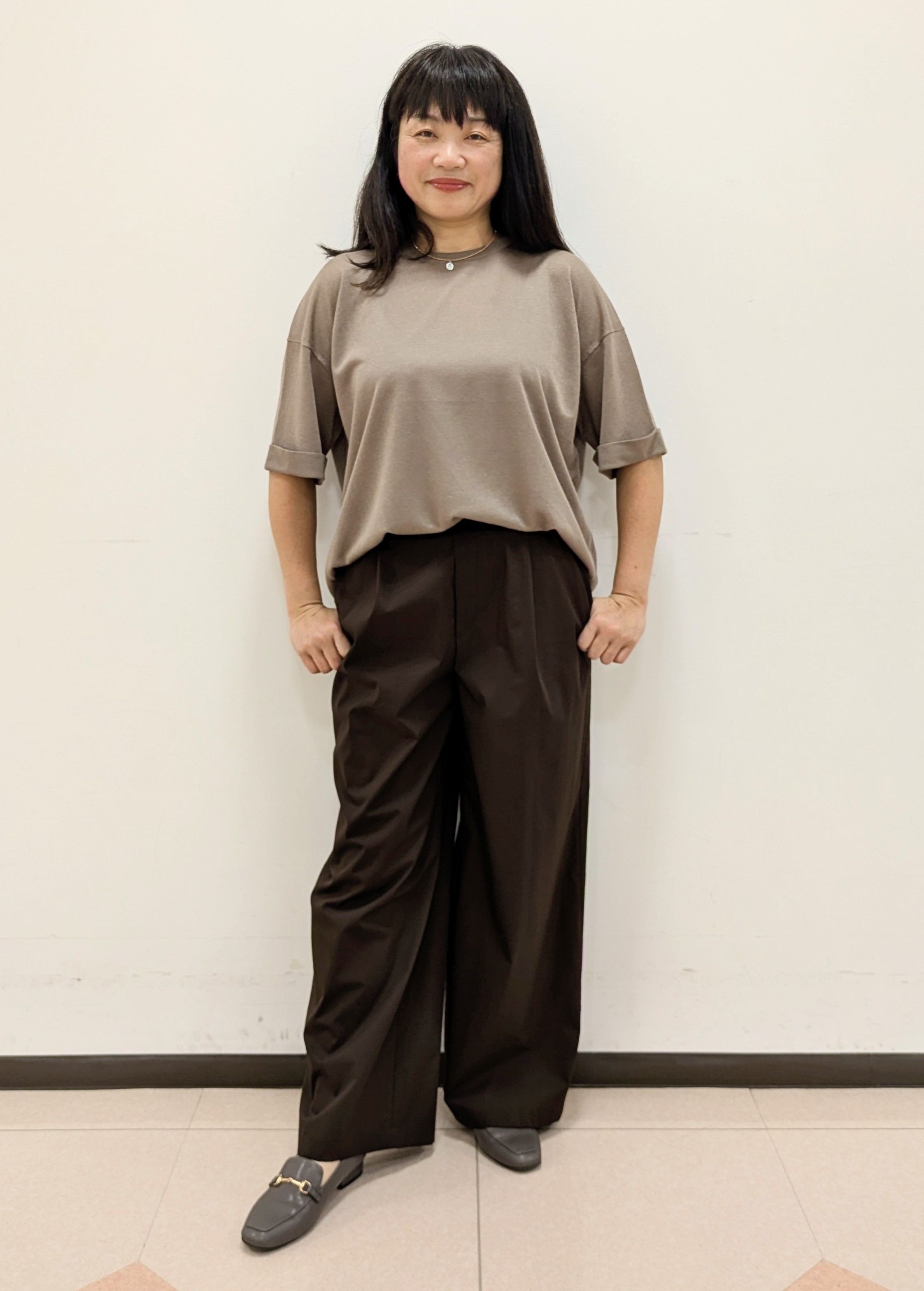 ともさんの「UNTITLED｜【アンサンブル可/Tシャツ風/ゆったり】リラックスニットトップス」を使ったコーディネート
