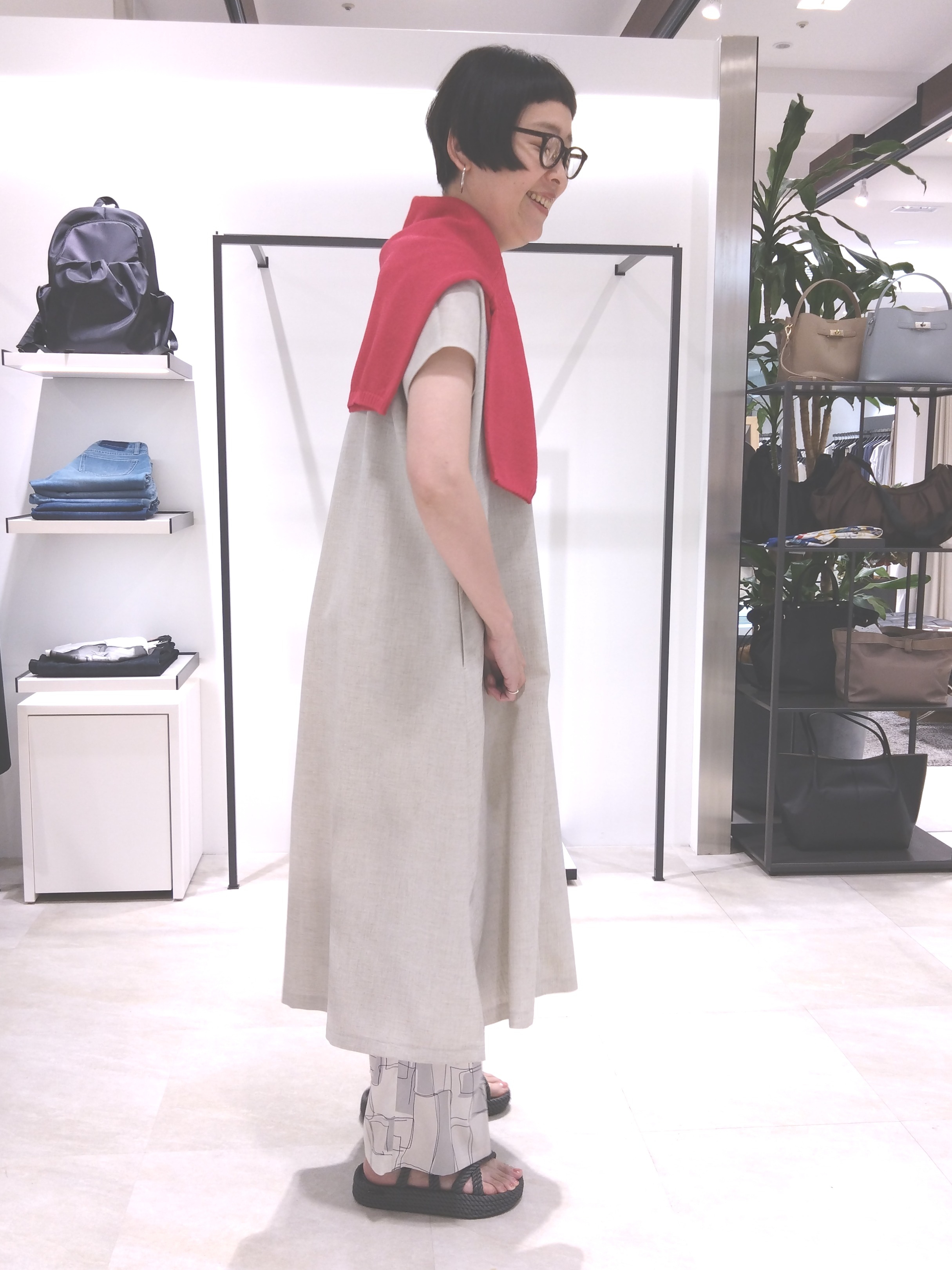 まちこさんの「UNTITLED｜【UV/接触冷感/遮熱/通気性】スラブバンドカラーワンピース」を使ったコーディネート