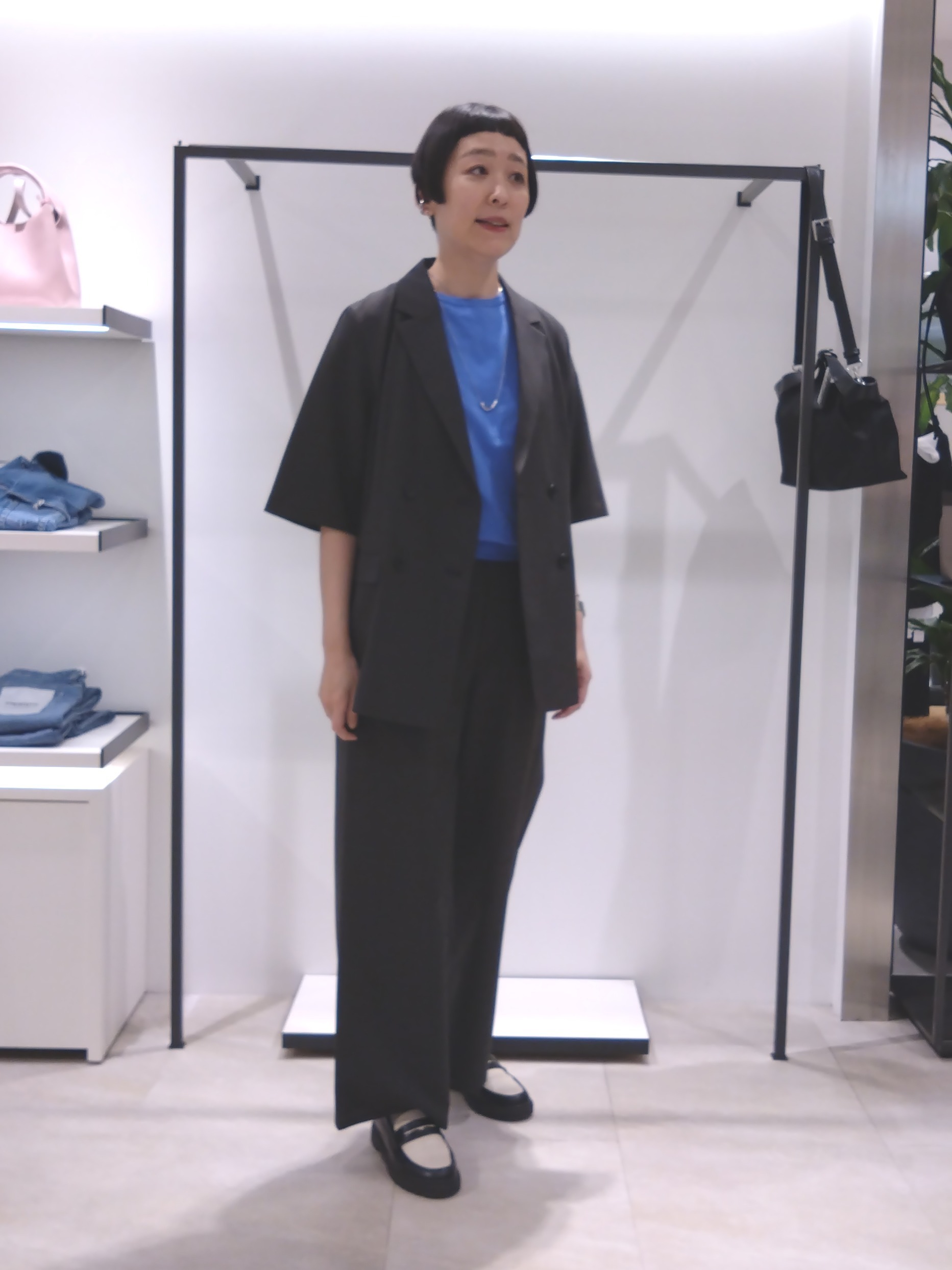 まちこさんの「UNTITLED｜【シワになりにくい/セットアップ可/接触冷感】ハーフスリーブジャケット」を使ったコーディネート