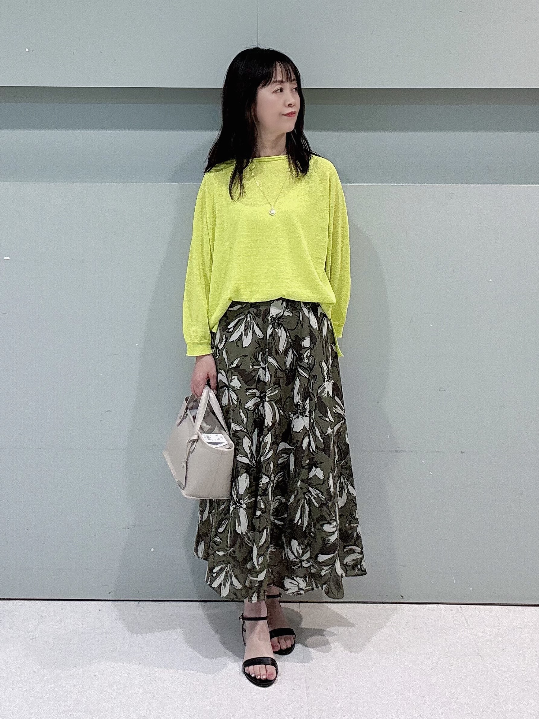 makiさんの「UNTITLED｜【ゆったり/リラクシー】リネンボートネックプルオーバー」を使ったコーディネート