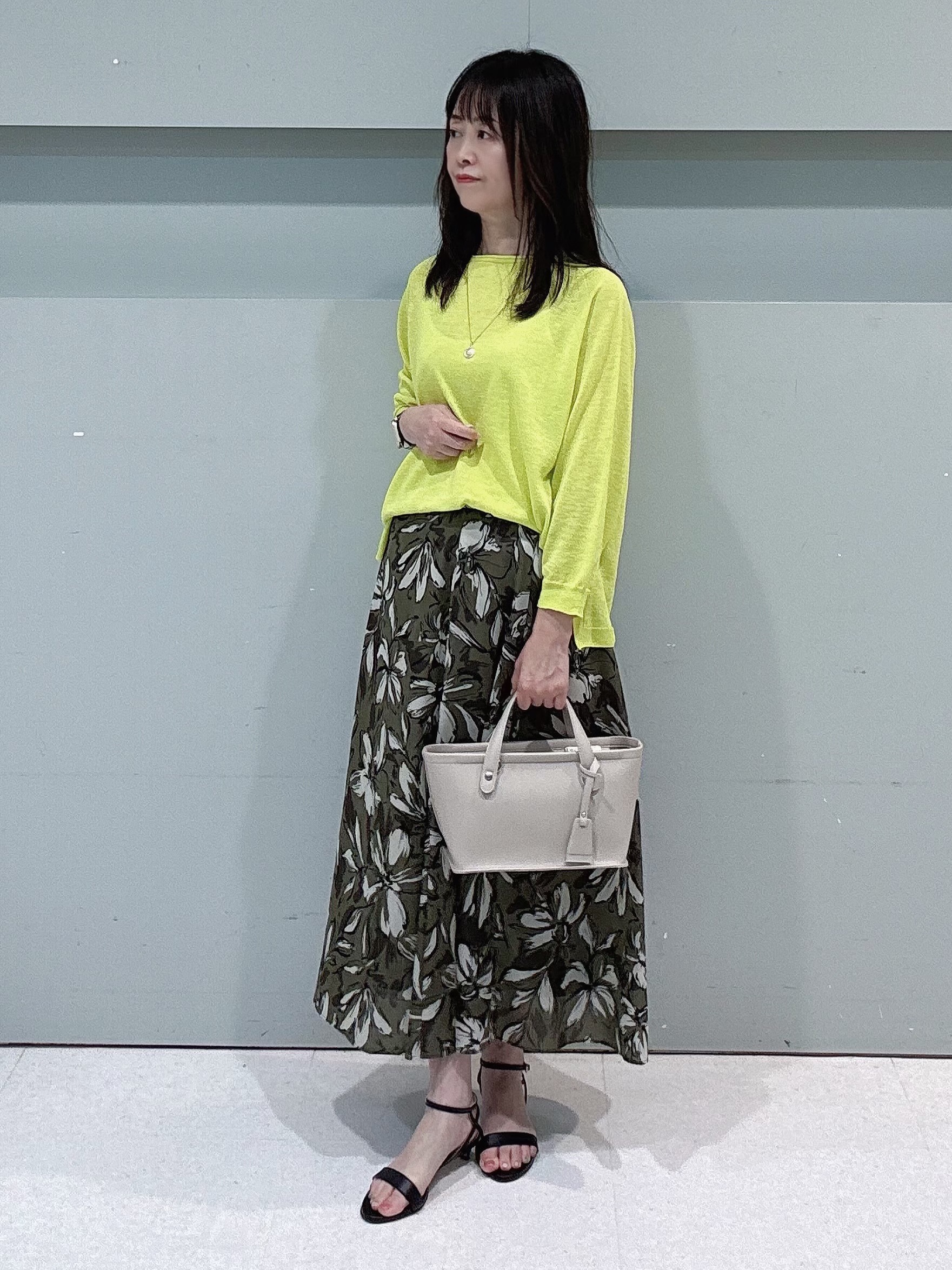 makiさんの「UNTITLED｜【ゆったり/リラクシー】リネンボートネックプルオーバー」を使ったコーディネート
