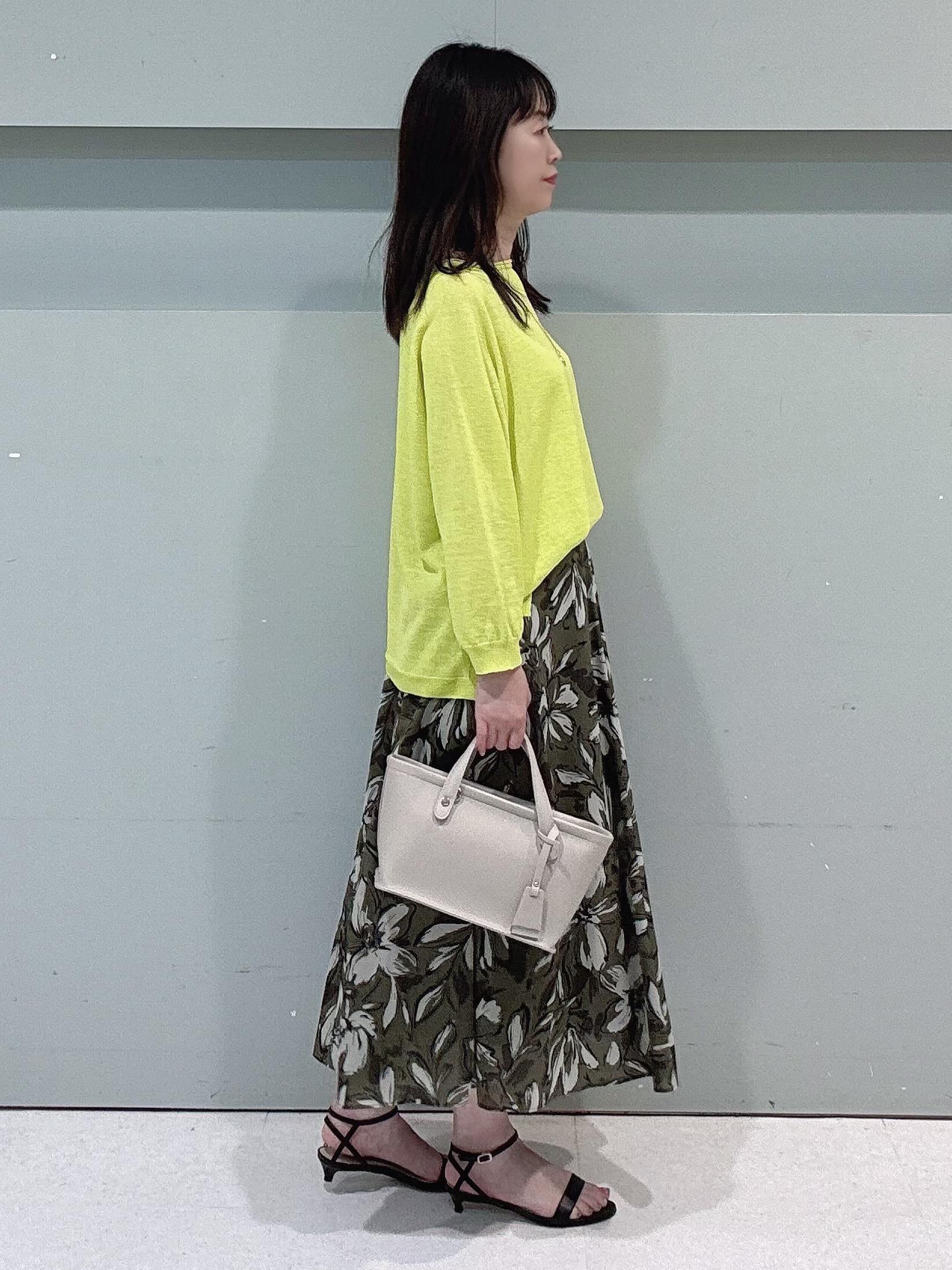 makiさんの「UNTITLED｜【ゆったり/リラクシー】リネンボートネックプルオーバー」を使ったコーディネート