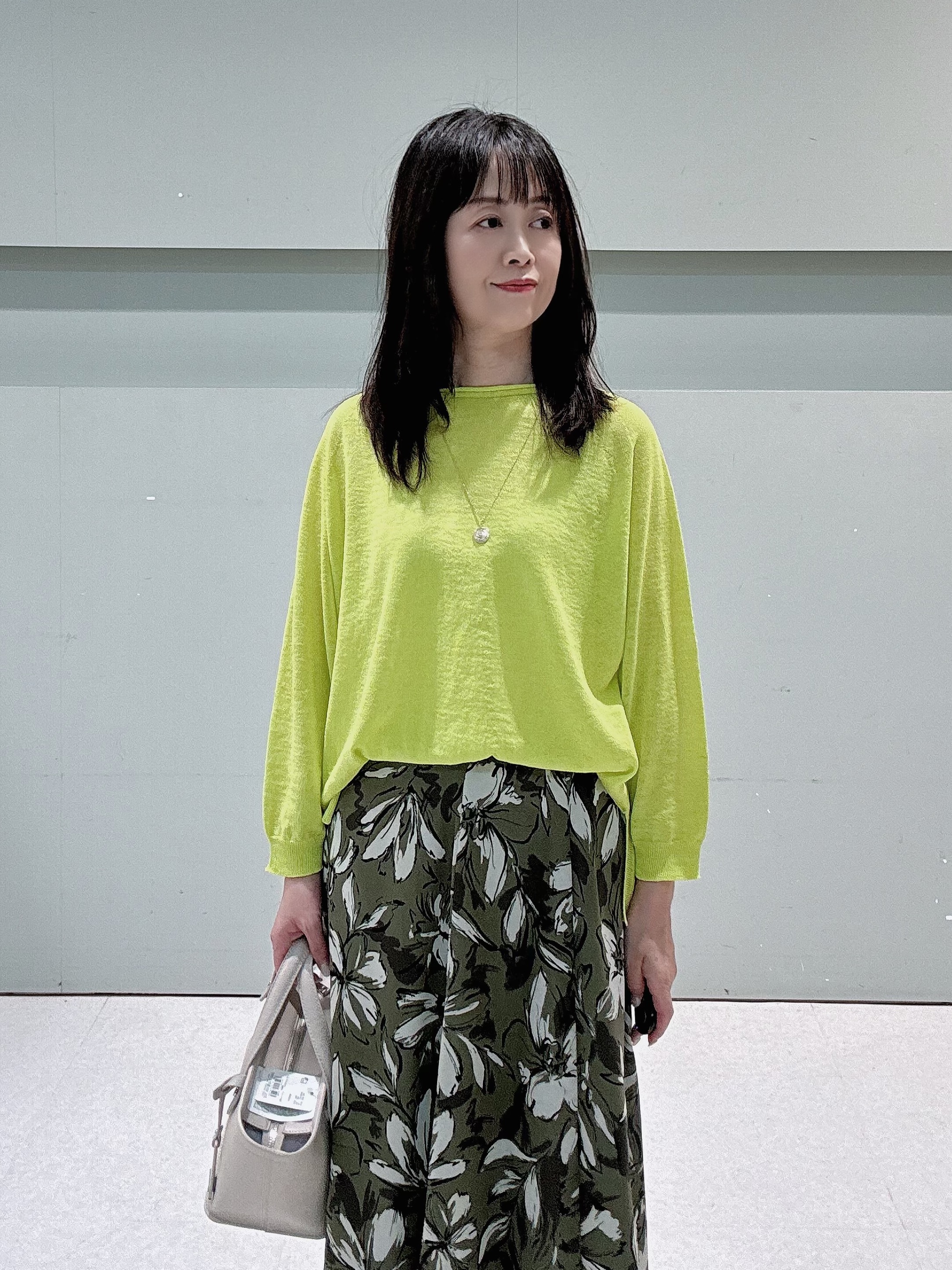 makiさんの「UNTITLED｜【ゆったり/リラクシー】リネンボートネックプルオーバー」を使ったコーディネート