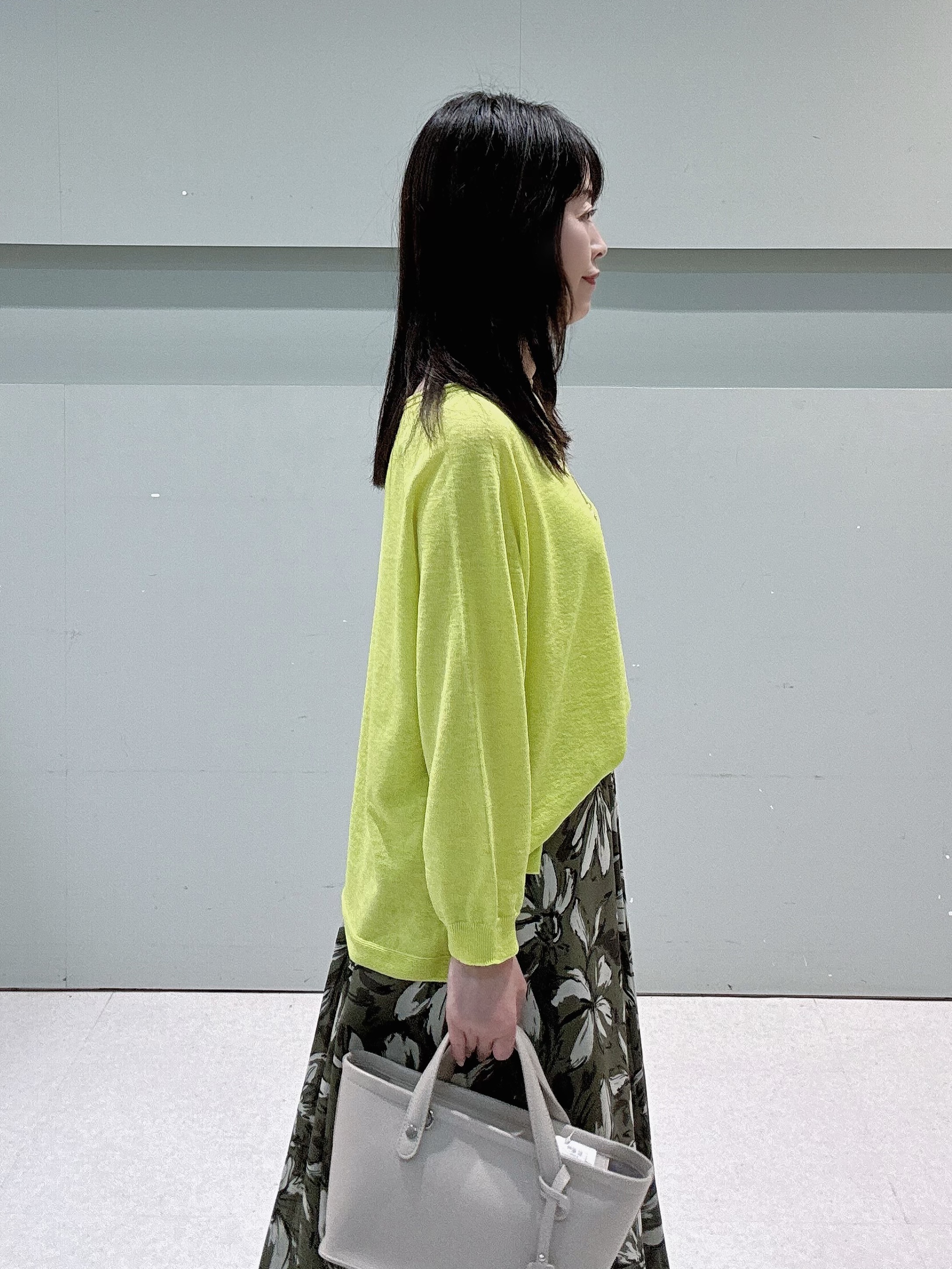 makiさんの「UNTITLED｜【ゆったり/リラクシー】リネンボートネックプルオーバー」を使ったコーディネート