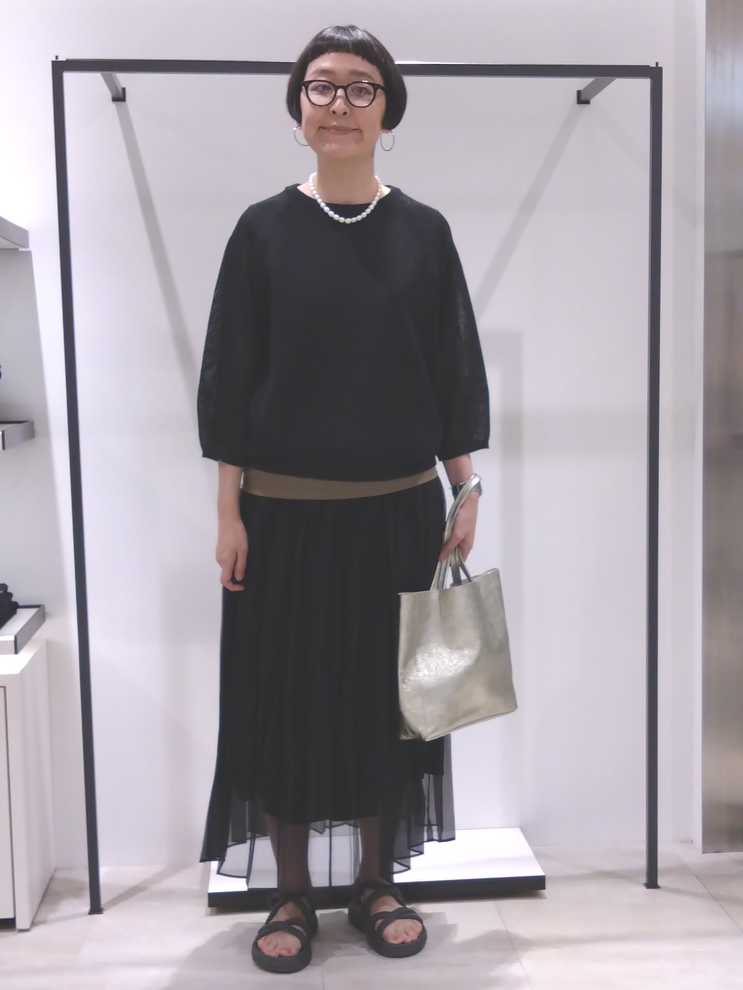 まちこさんの「UNTITLED｜【洗える/ゆったり】クルーネックドライニット」を使ったコーディネート