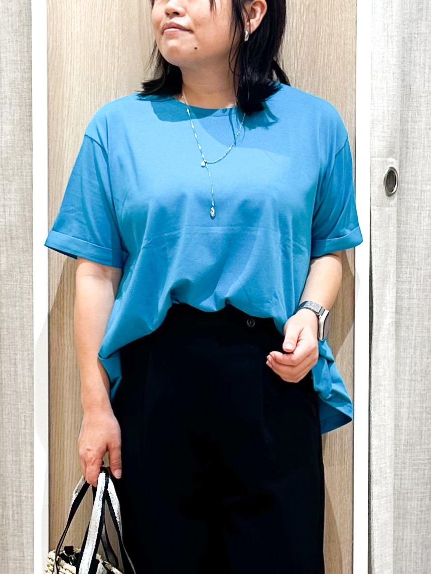 naoさんの「grove｜【遮熱／吸水速乾／UVカット】フレアシルエットTシャツ」を使ったコーディネート