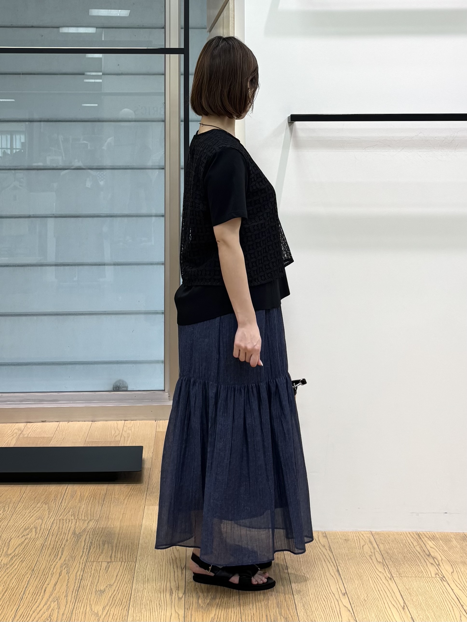 asamiさんの「INDIVI｜【洗える】レイヤード風レースコンビTシャツ」を使ったコーディネート