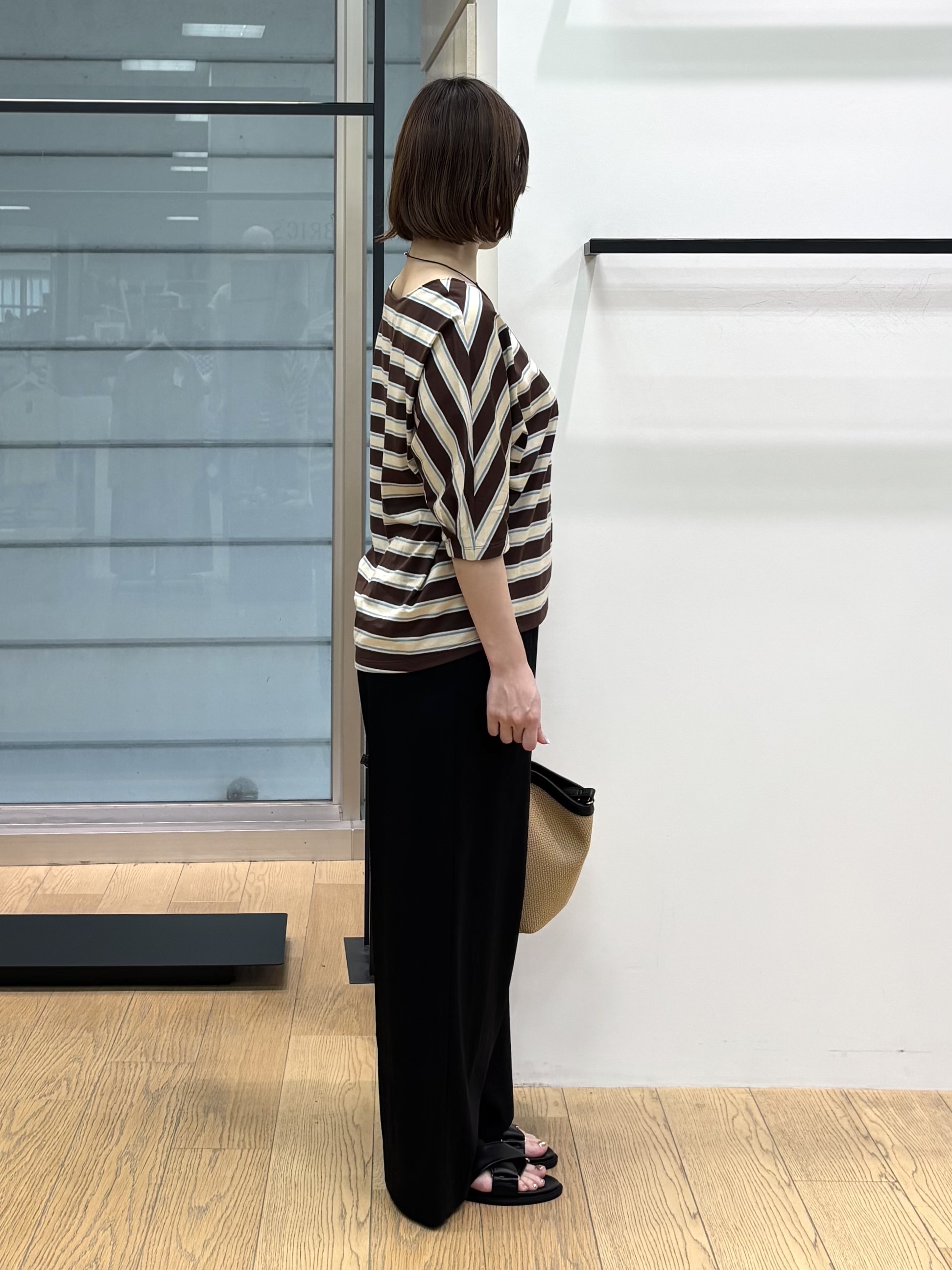 asamiさんの「INDIVI｜【体型カバー】ボーダードルマントップス」を使ったコーディネート