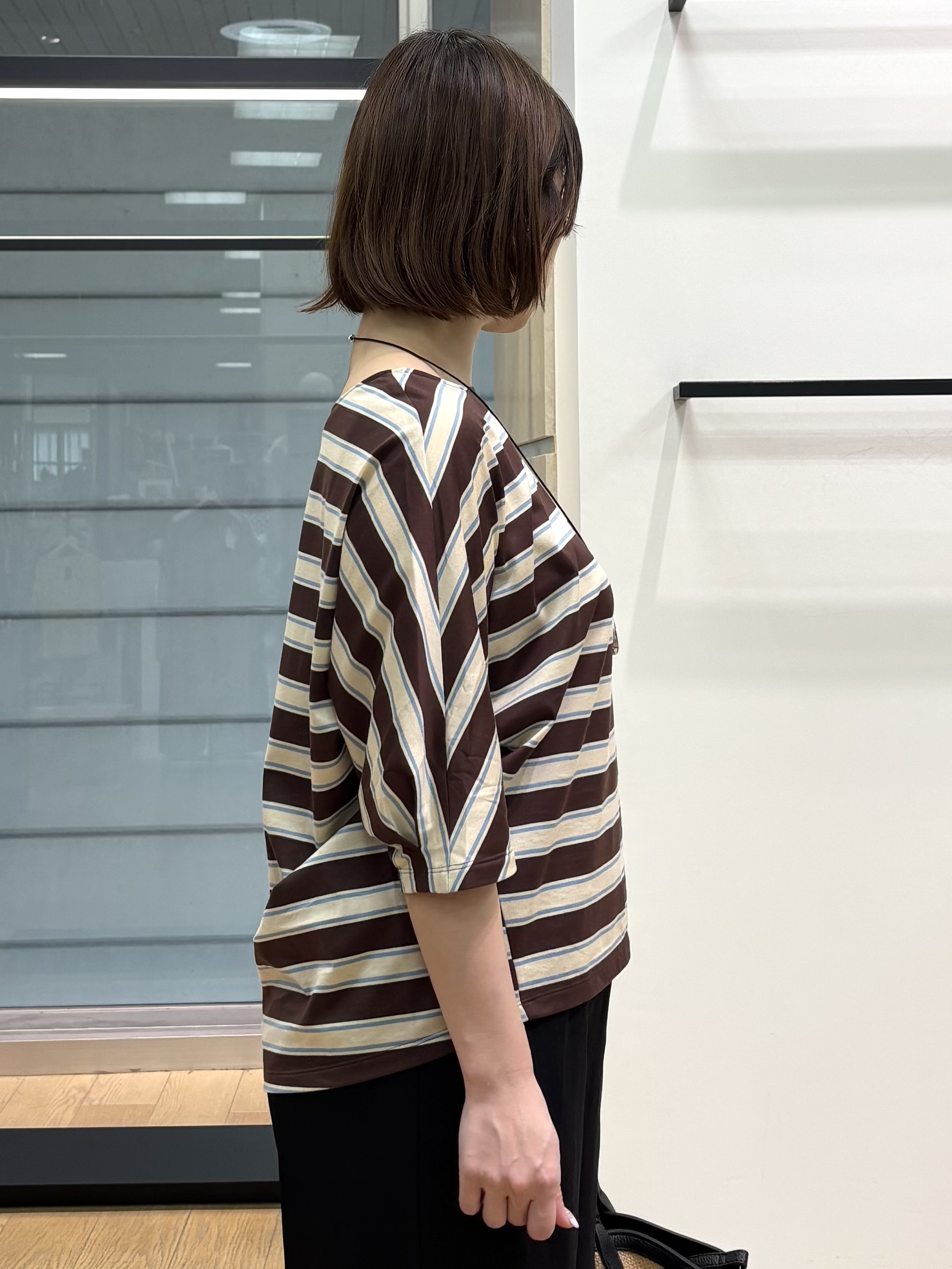asamiさんの「INDIVI｜【体型カバー】ボーダードルマントップス」を使ったコーディネート