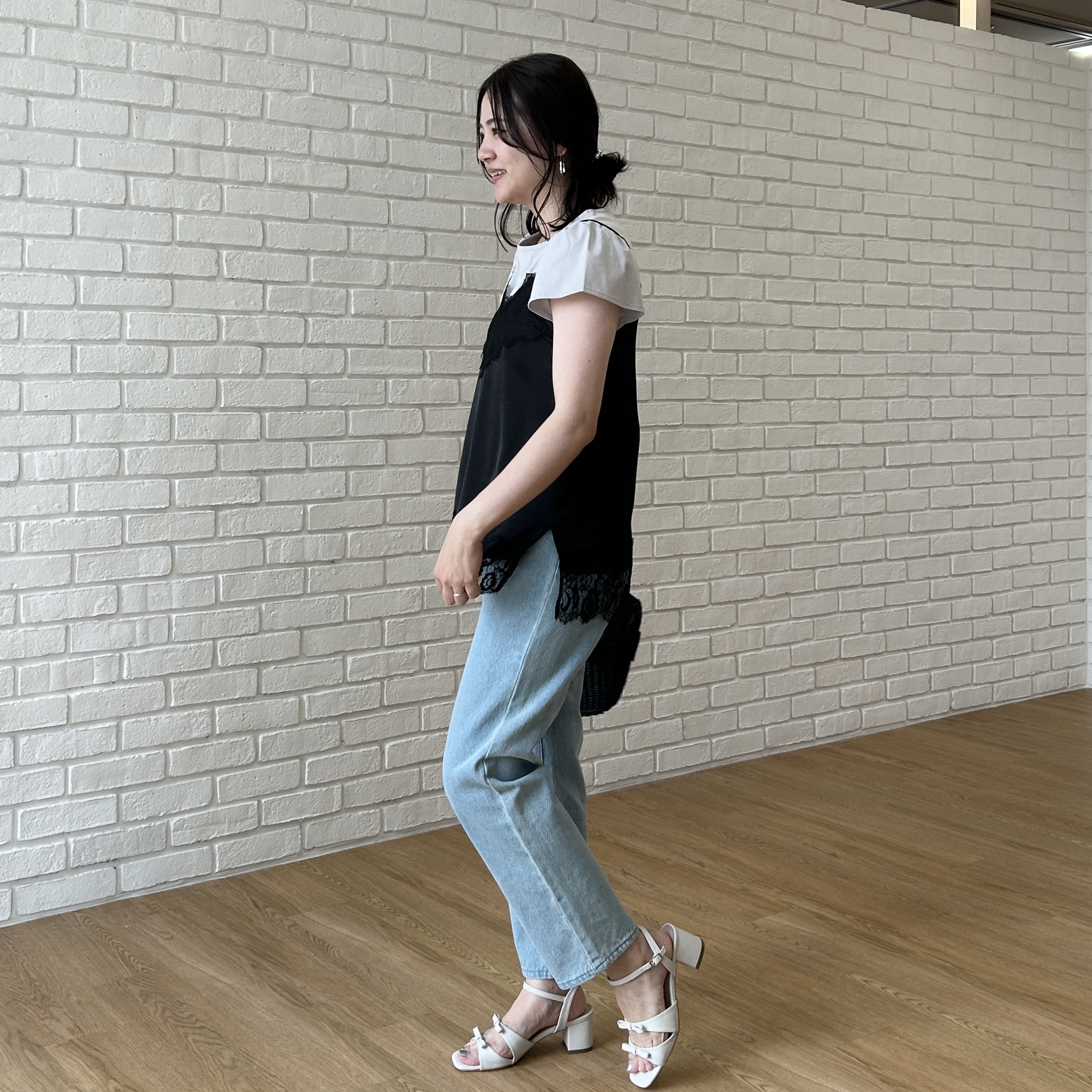 shinoさんの「Couture brooch｜【洗濯機可】サテン レースキャミ」を使ったコーディネート