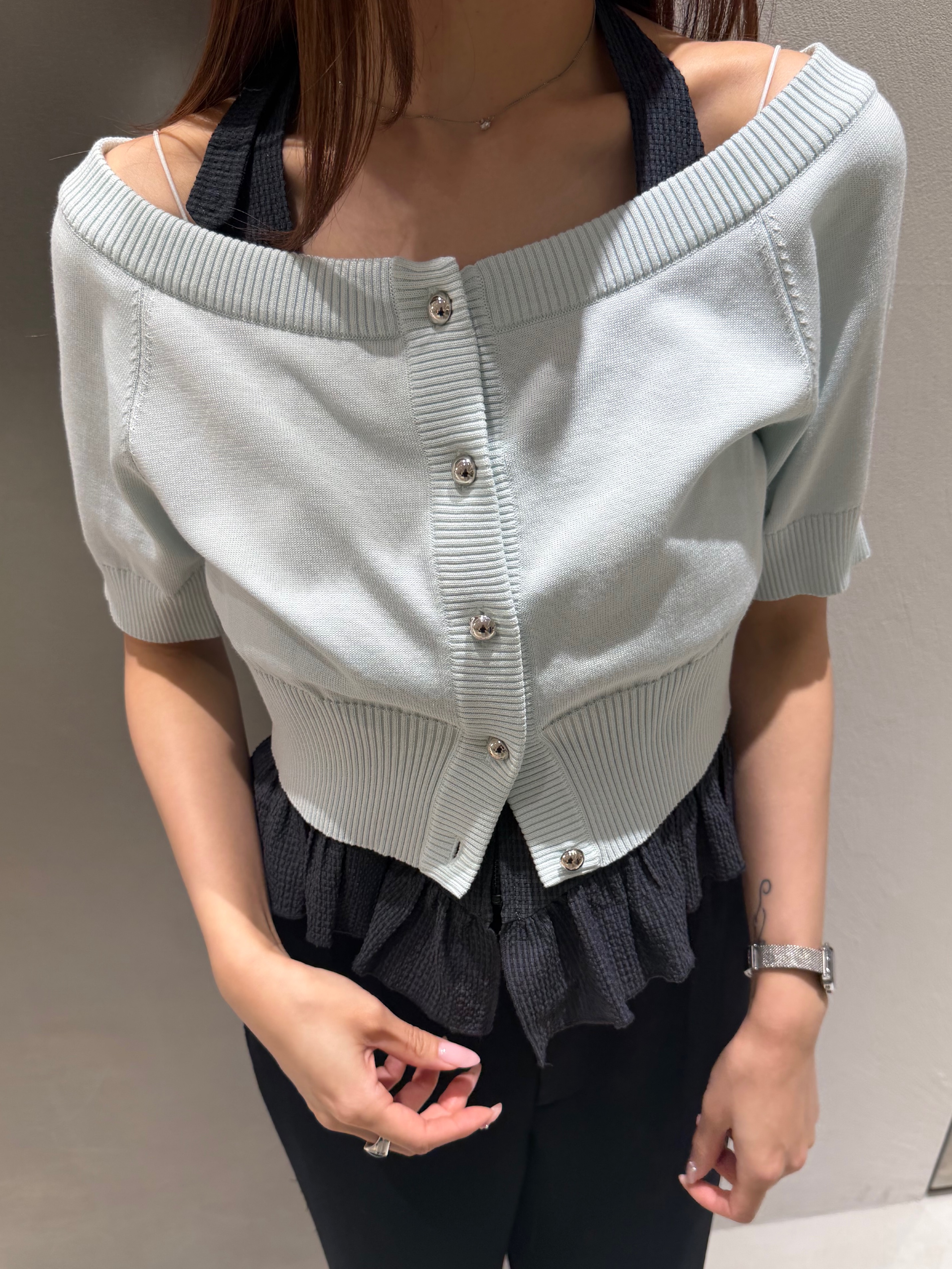 kanamiさんの「CODE A｜design knit short cardigan」を使ったコーディネート