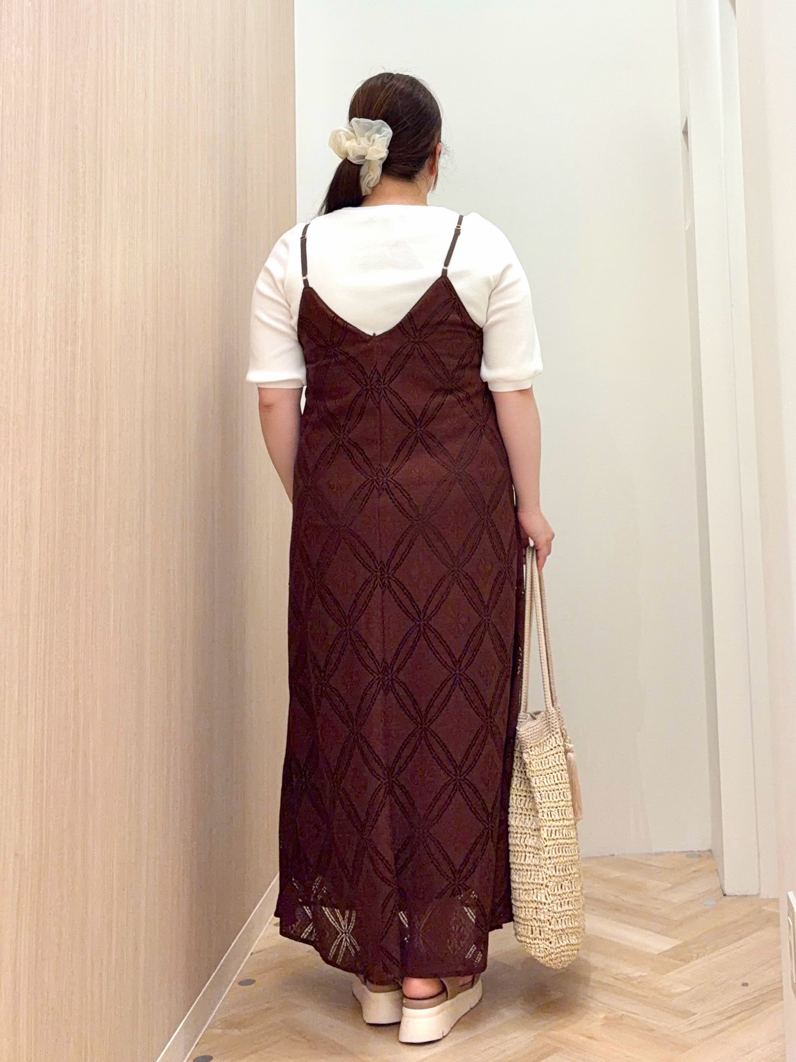 akariさんの「grove｜【シリーズ累計36万枚/UVカット・ひんやり・洗濯機OK】やわらかドライタッチ 五分袖クルーネックニ」を使ったコーディネート