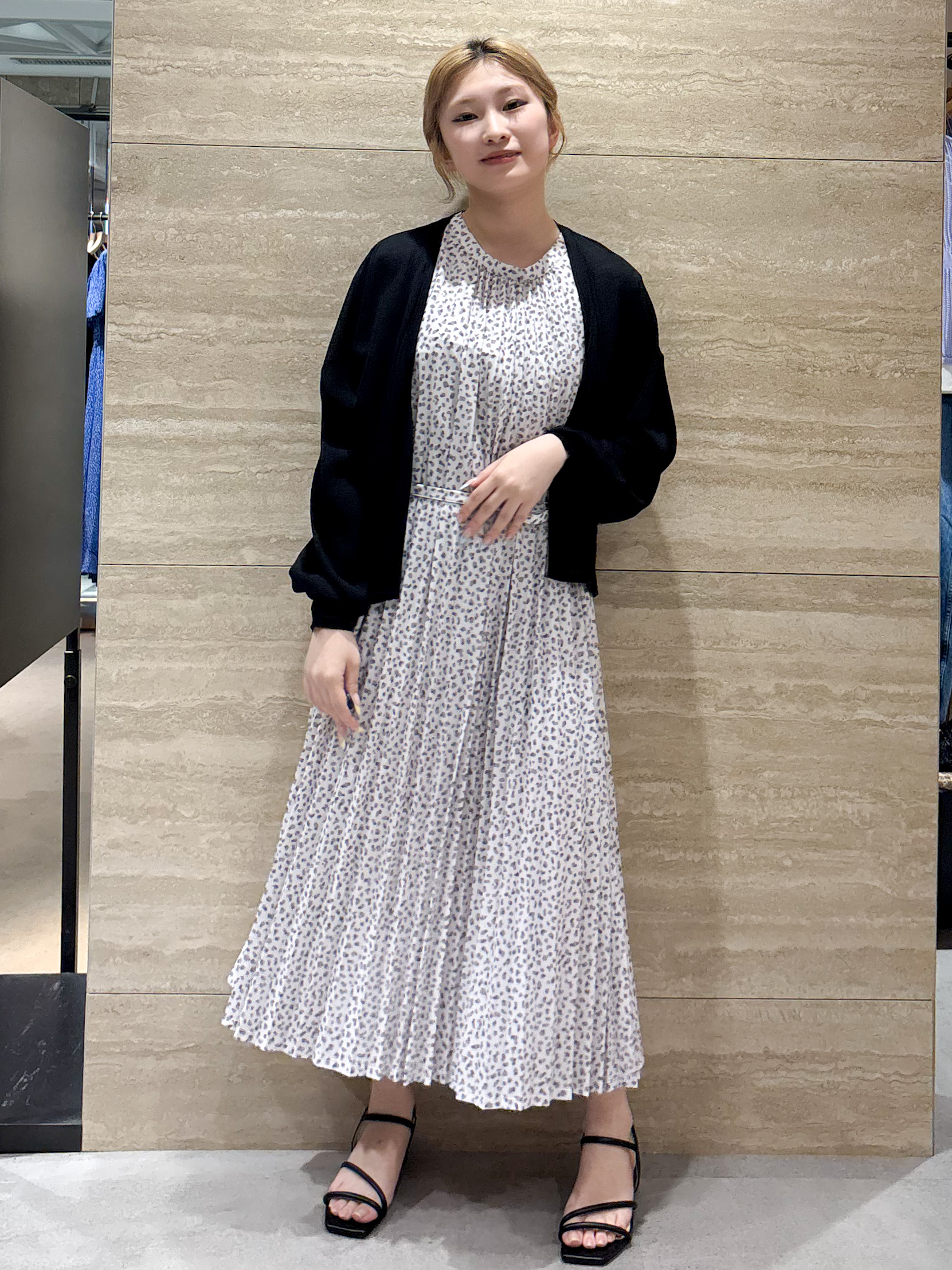 ふうかさんの「index｜【接触冷感】シアーショートトッパーカーディガン《洗濯機OK／抗ピル》」を使ったコーディネート