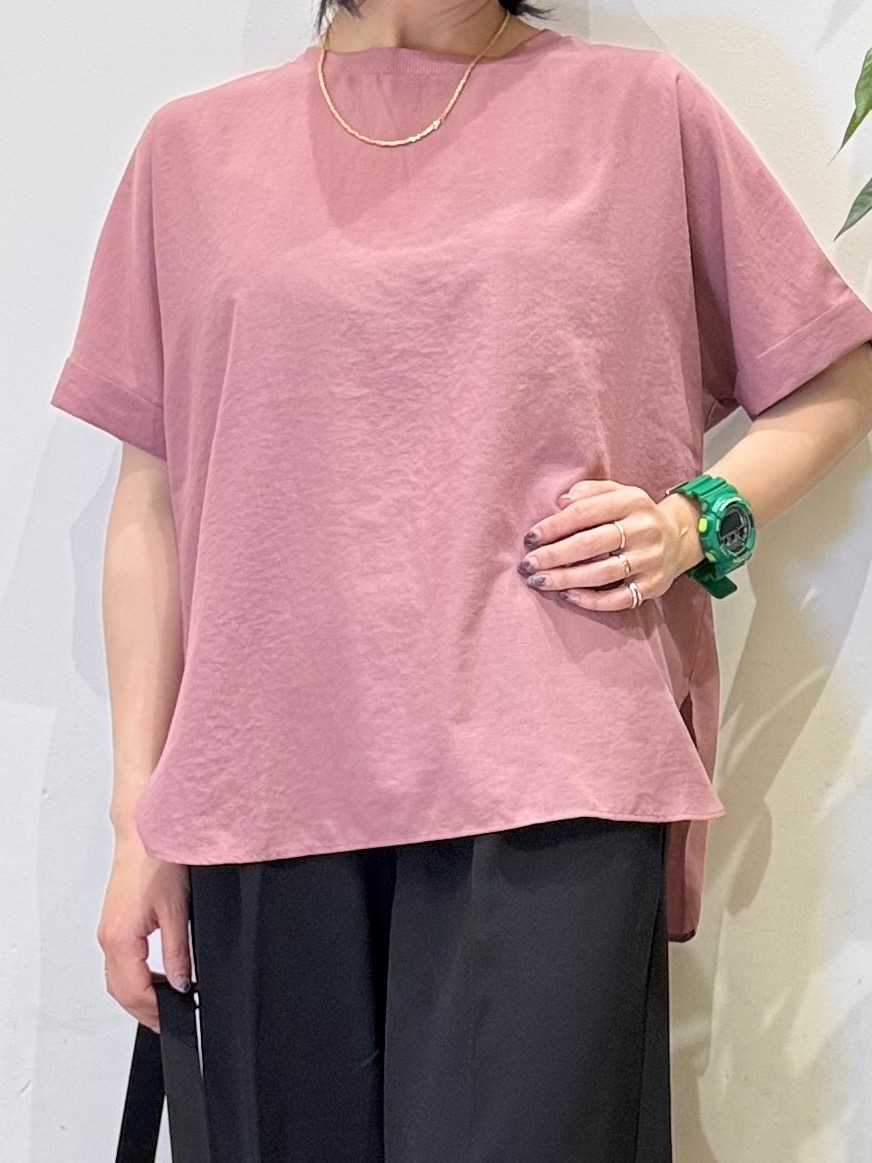 misakiさんの「SHOO･LA･RUE｜【着丈選べる/体型カバー】洗濯後しわになりにくい さらっと快適ドルマントップス」を使ったコーディネート