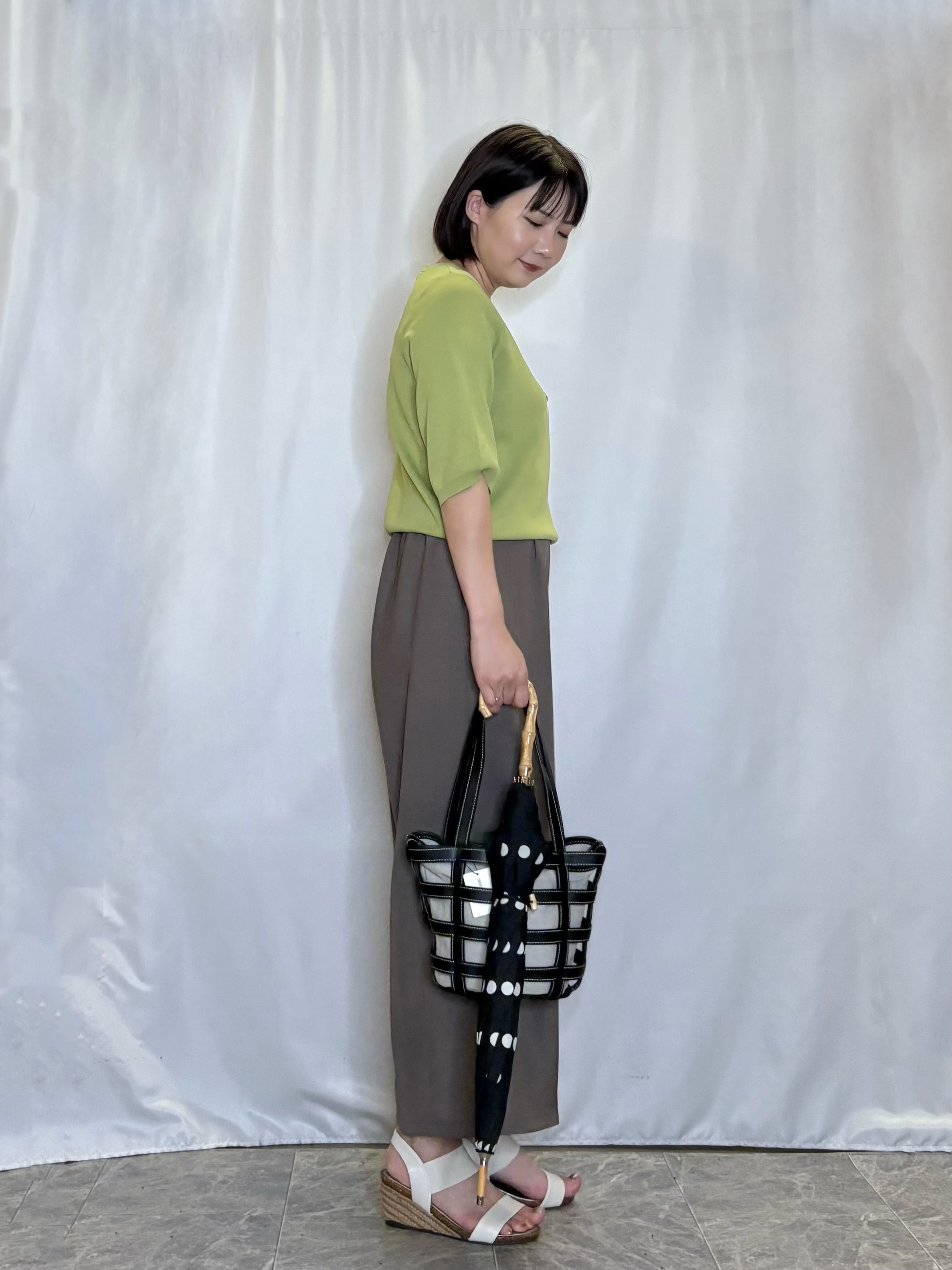 ネリさんの「SHOO･LA･RUE｜【毎日洗える/S-LL/UV】上半身すっきり 二の腕見せない5分袖ニット」を使ったコーディネート