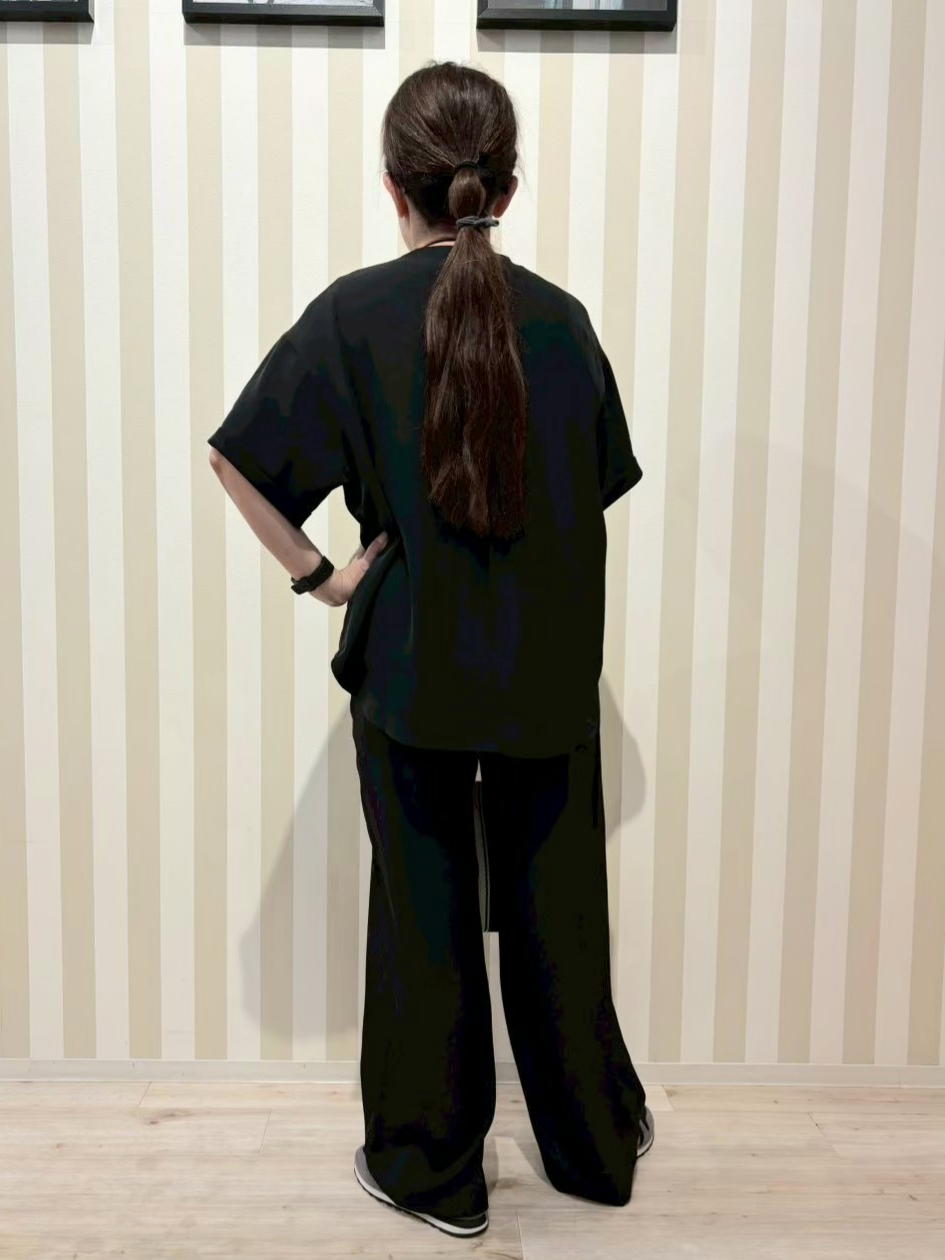nonaさんの「SHOO･LA･RUE｜【ひんやり/2WAY】ストールにもなる ふんわりシアー花柄ボレロ」を使ったコーディネート