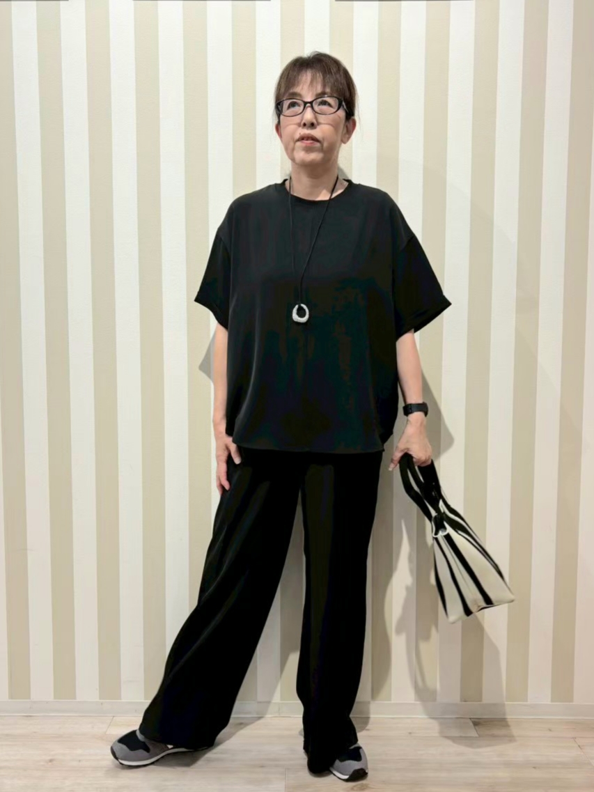 nonaさんの「SHOO･LA･RUE｜【ひんやり/2WAY】ストールにもなる ふんわりシアー花柄ボレロ」を使ったコーディネート