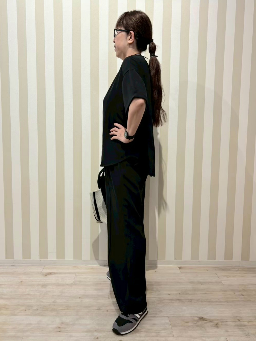 nonaさんの「SHOO･LA･RUE｜【ひんやり/2WAY】ストールにもなる ふんわりシアー花柄ボレロ」を使ったコーディネート