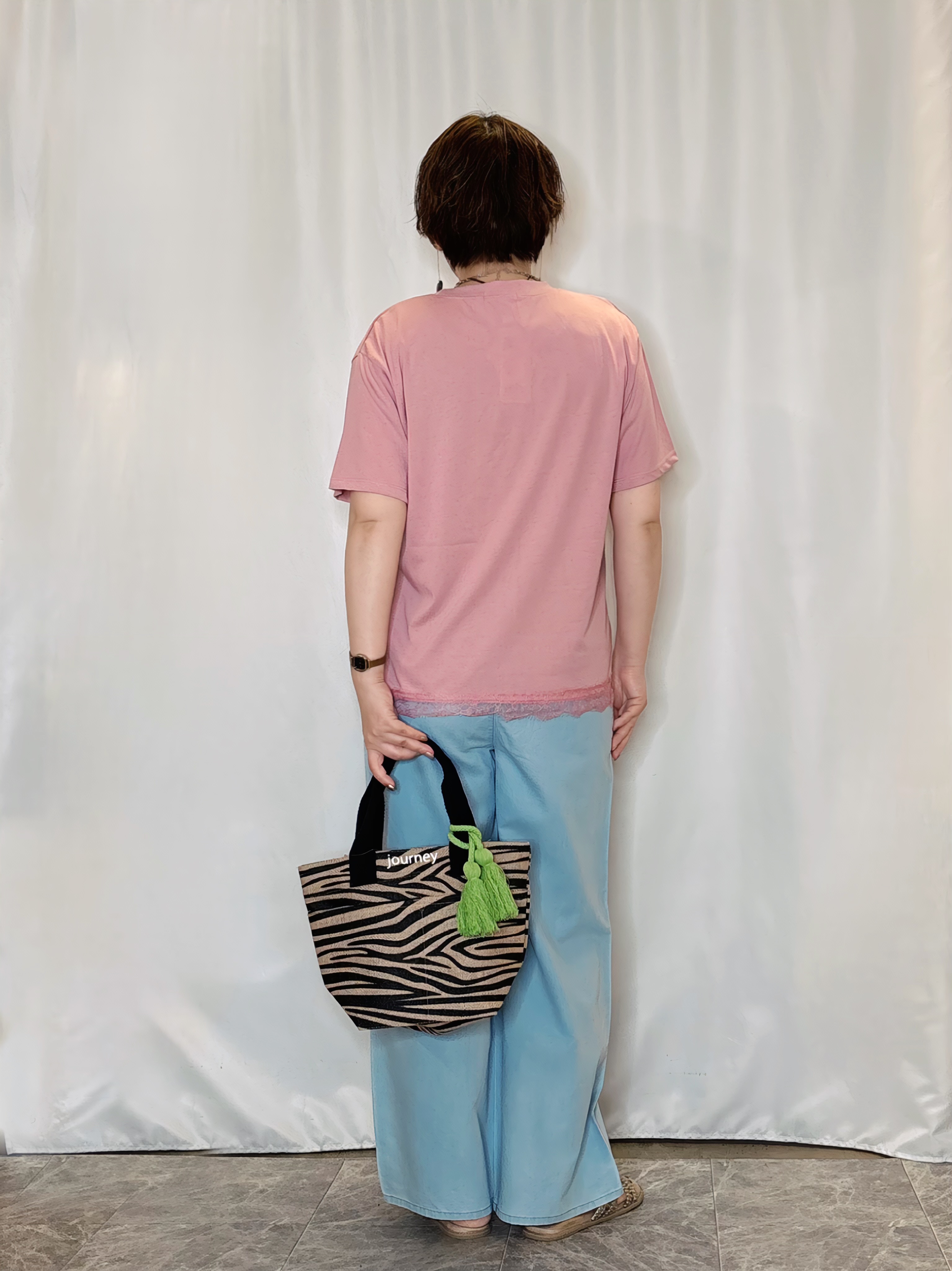 たみさんの「SHOO･LA･RUE｜【UV/S-LL/洗濯機可】真夏に着たい裾レースが女性らしさをプラスする プリントアソートTシャツ」を使ったコーディネート