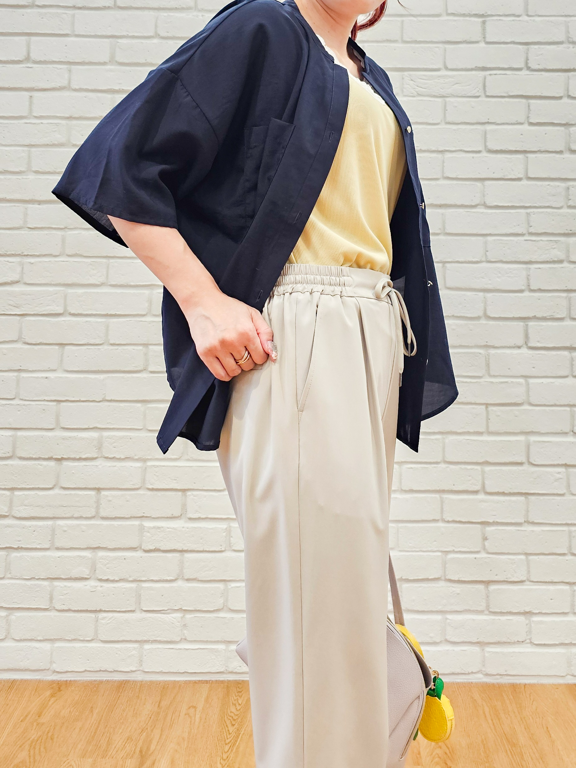 ゆゆさんの「SHOO･LA･RUE｜【洗濯機可/S-LL】大人の抜け感 ゆるっと5分袖シャツ」を使ったコーディネート
