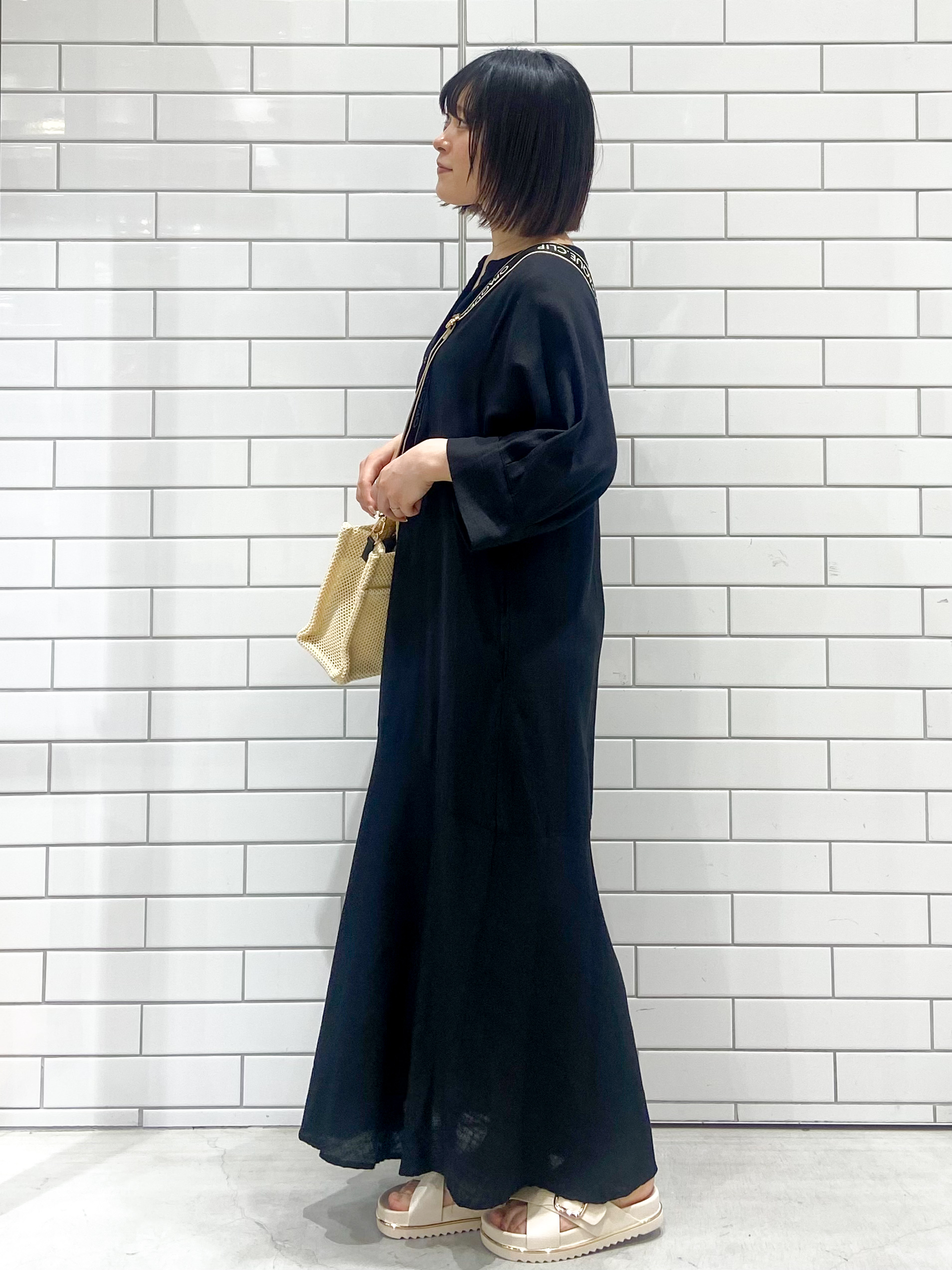 kimiさんの「OPAQUE.CLIP｜キーネックロングワンピース【洗える】」を使ったコーディネート