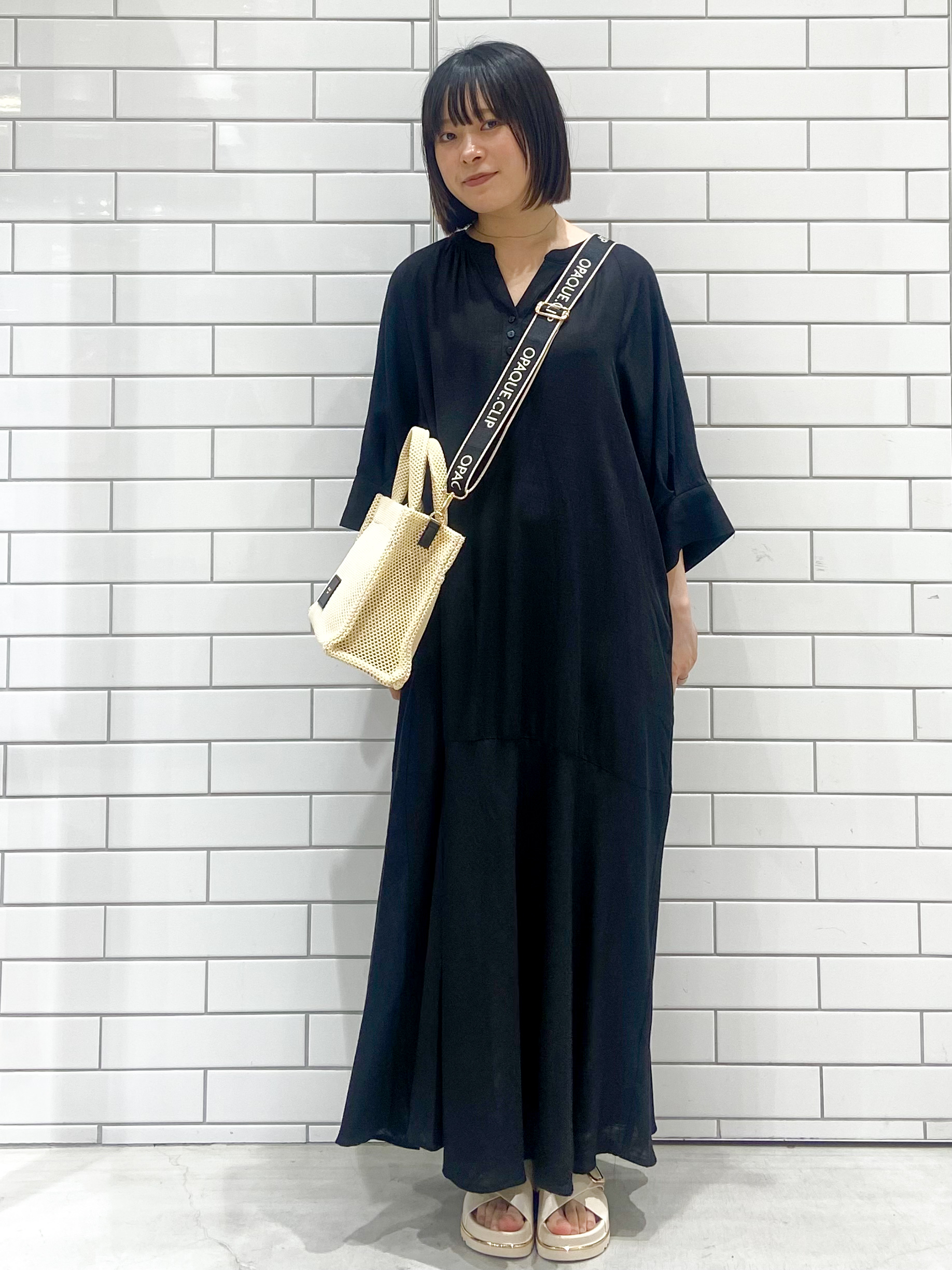 kimiさんの「OPAQUE.CLIP｜キーネックロングワンピース【洗える】」を使ったコーディネート