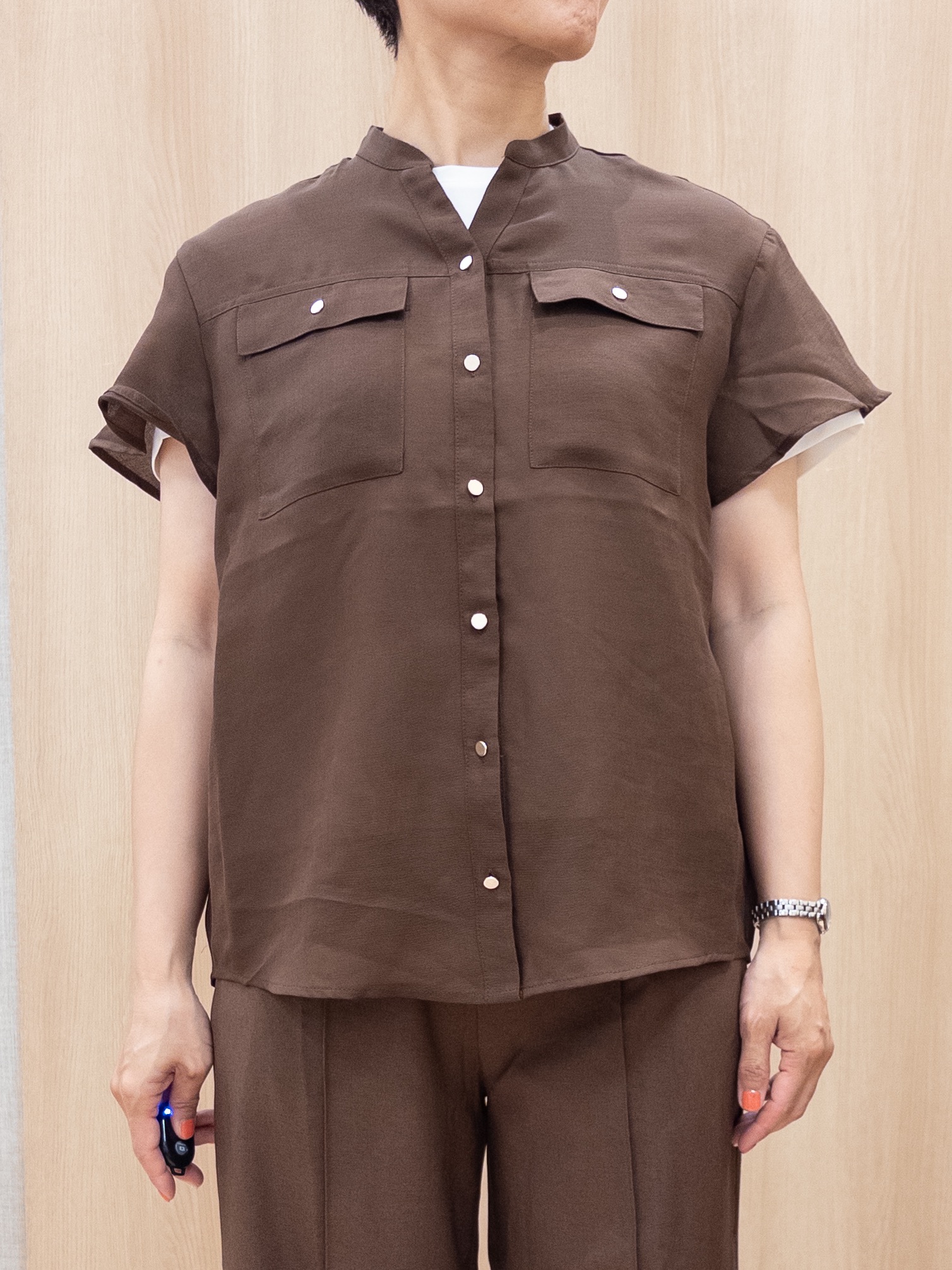 シュウコさんの「grove｜【遮熱／吸水速乾／UVカット】ベーシックロゴTシャツ」を使ったコーディネート