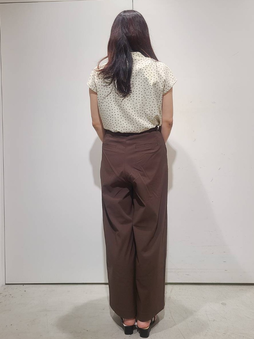 hmさんの「OPAQUE.CLIP｜ドットボウタイブラウス【洗濯機OK】」を使ったコーディネート