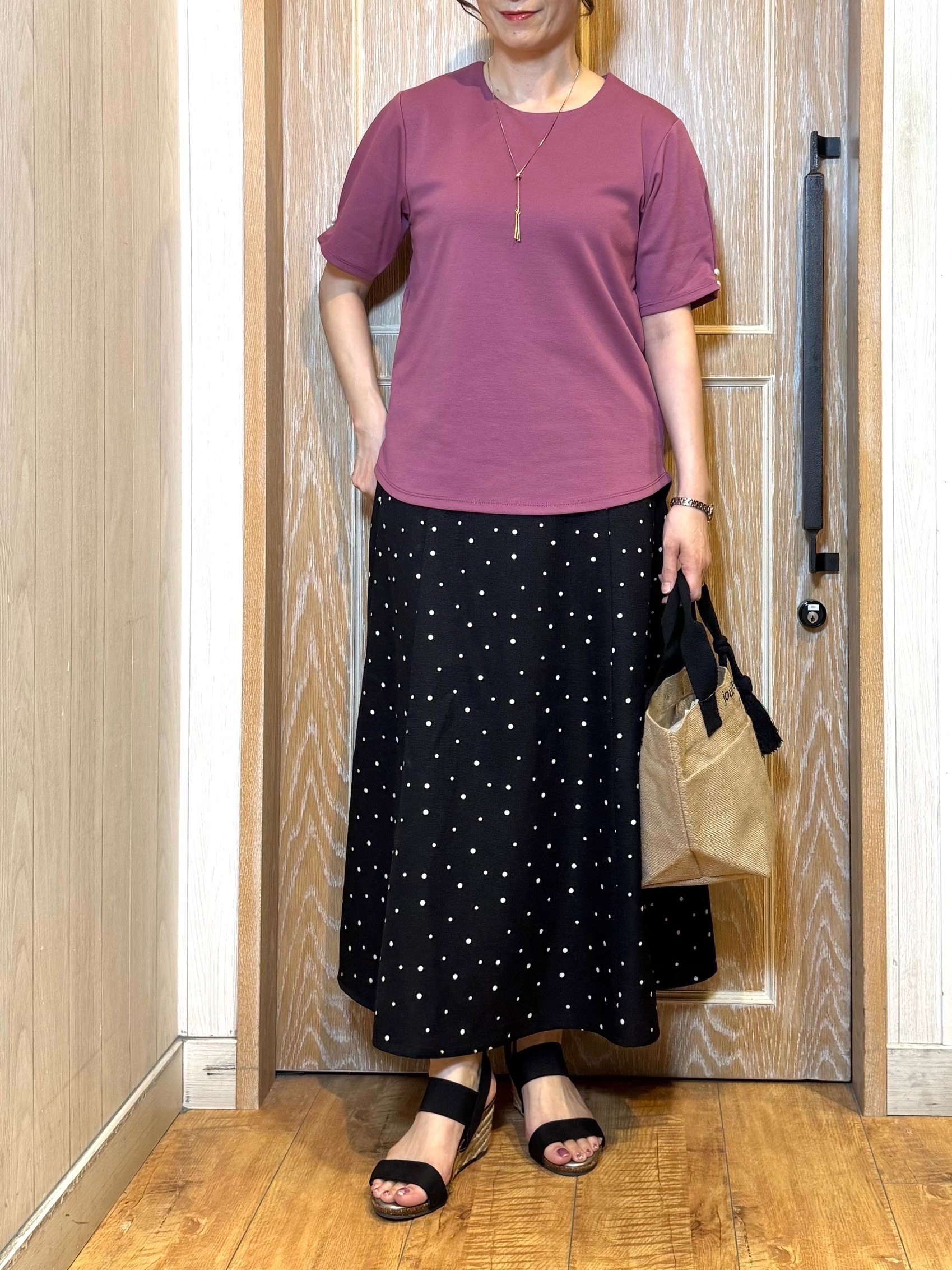 KAORIさんの「SHOO･LA･RUE｜【2点セット/洗濯機可/S-LL】ネックレス付き お袖パールブラウス」を使ったコーディネート