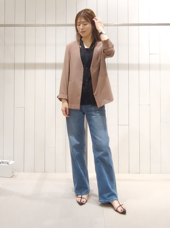 SHOさんの「INDIVI｜【長さ調整自由】メタルカーブバーネックレス」を使ったコーディネート