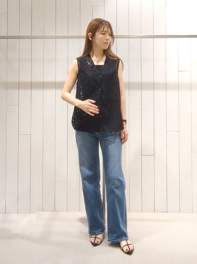 SHOさんの「INDIVI｜【長さ調整自由】メタルカーブバーネックレス」を使ったコーディネート