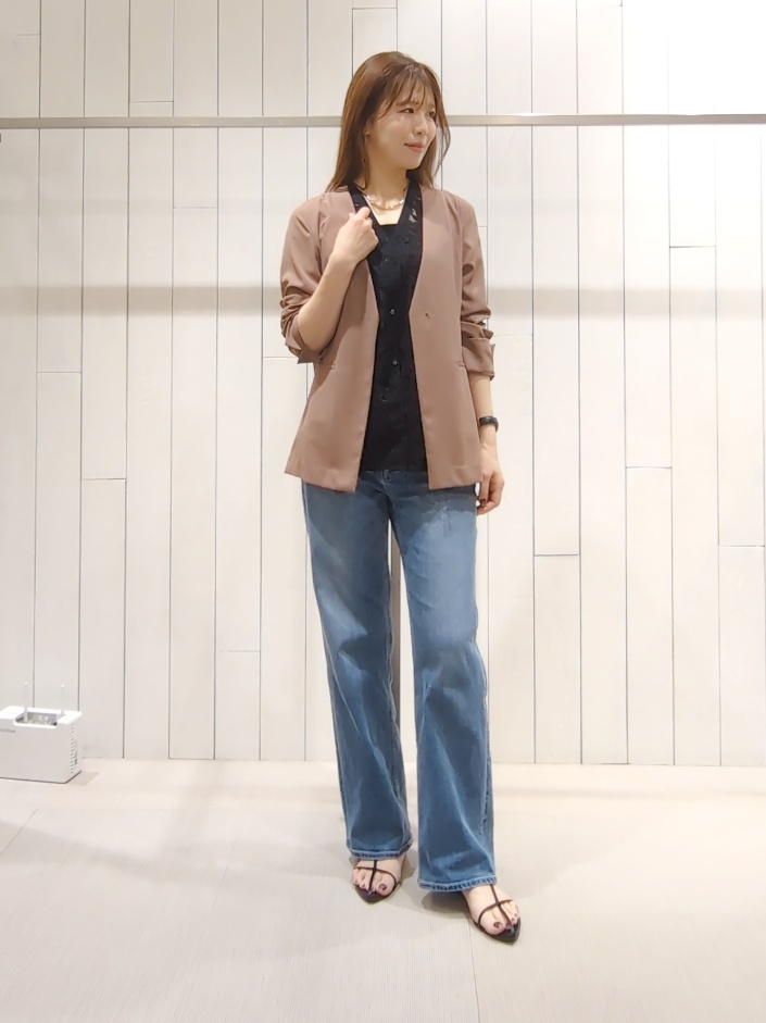 SHOさんの「INDIVI｜【長さ調整自由】メタルカーブバーネックレス」を使ったコーディネート