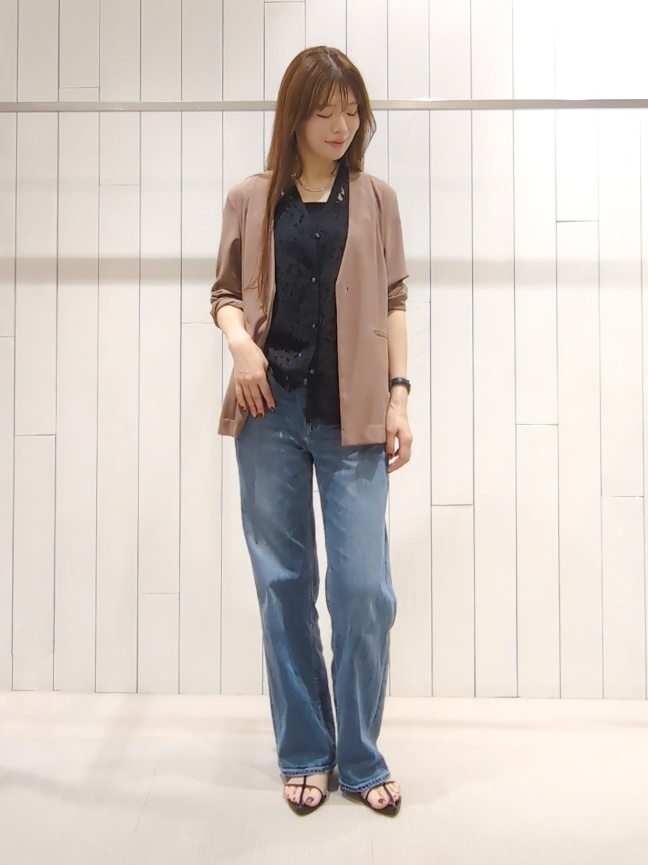 SHOさんの「INDIVI｜【長さ調整自由】メタルカーブバーネックレス」を使ったコーディネート