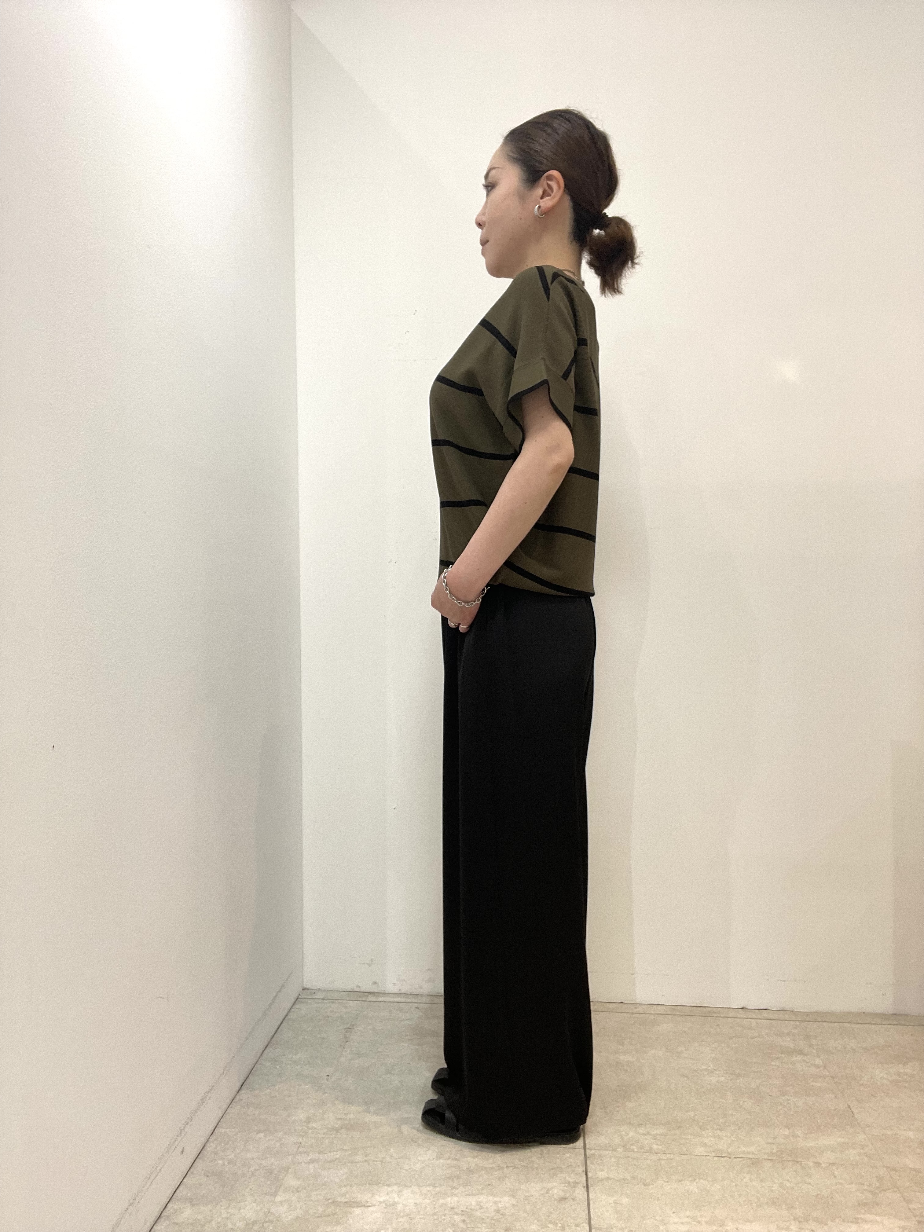 Wachiさんの「UNTITLED｜【11色展開/体型カバー】前後2WAYフレンチスリーブニット」を使ったコーディネート