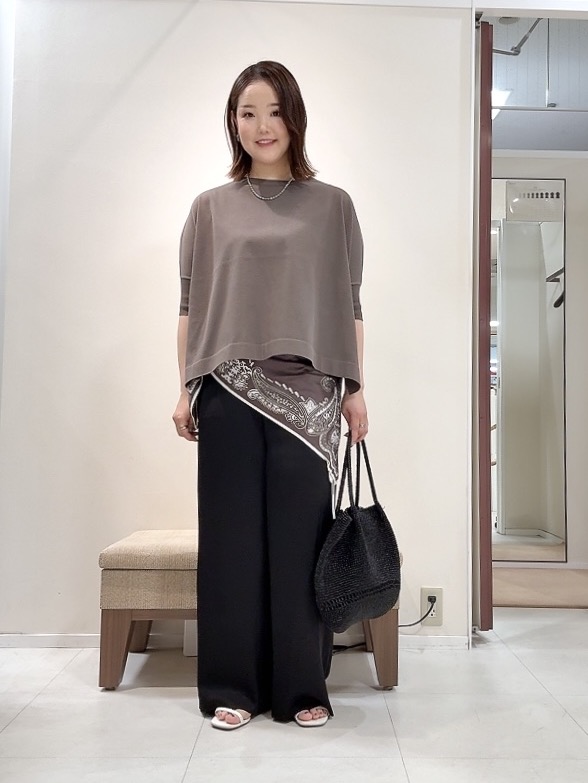 YUIさんの「UNTITLED｜【アンサンブル可/洗える】シアーレーヨンニット」を使ったコーディネート