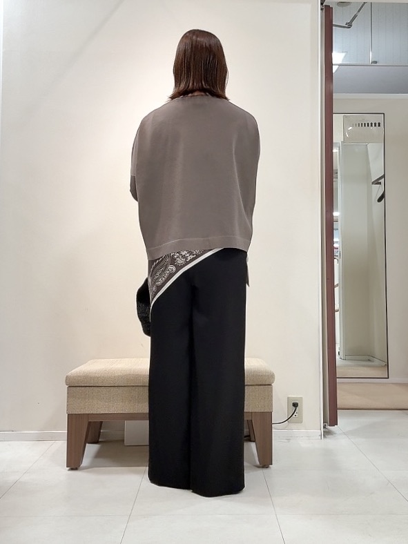 YUIさんの「UNTITLED｜【アンサンブル可/洗える】シアーレーヨンニット」を使ったコーディネート