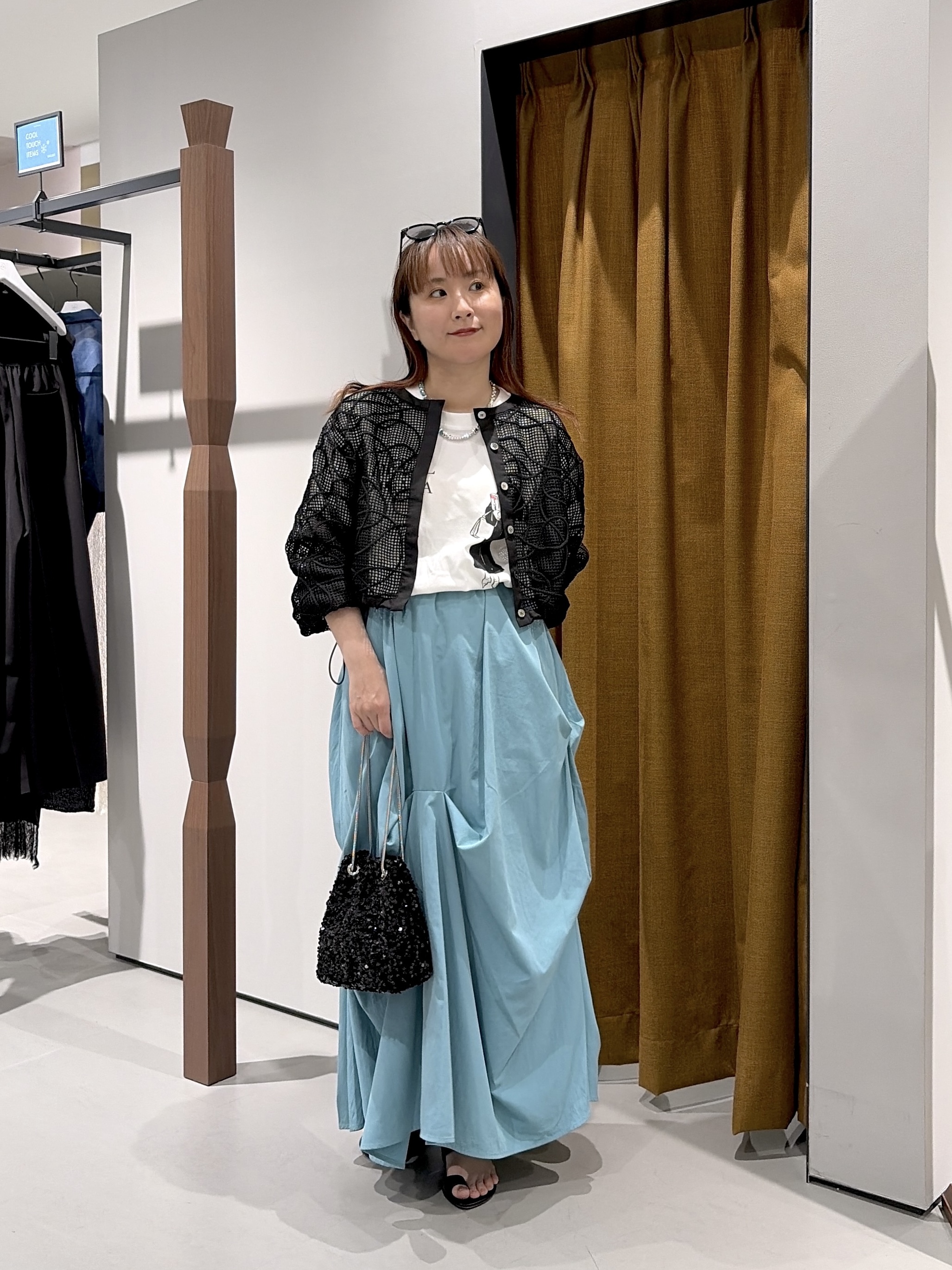 よねさんの「INDIVI｜アートメッシュブルゾン」を使ったコーディネート