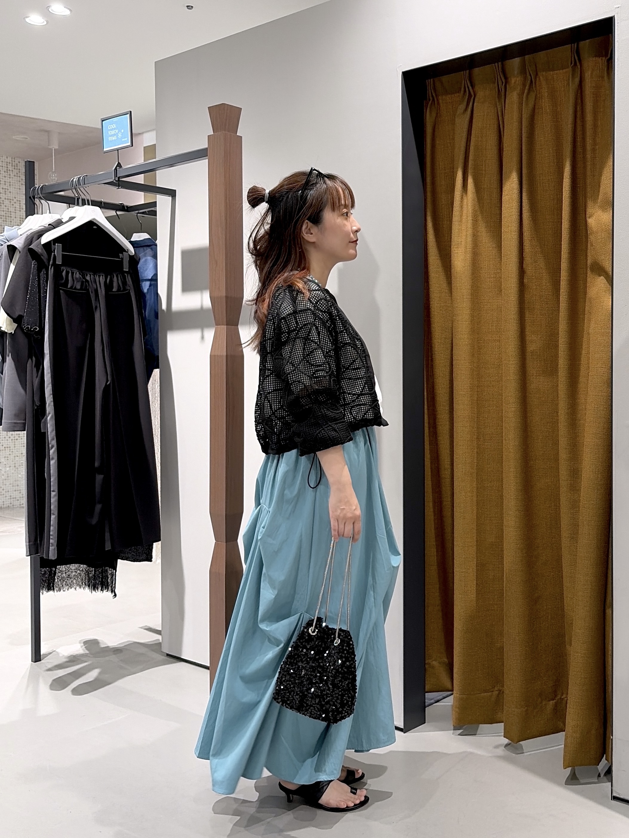 よねさんの「INDIVI｜アートメッシュブルゾン」を使ったコーディネート