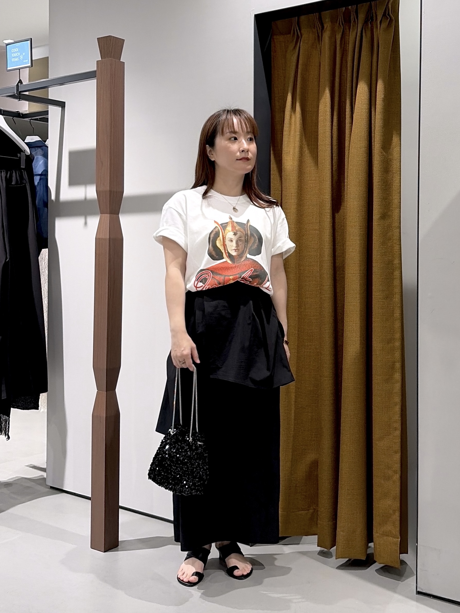 よねさんの「INDIVI｜【GOODROCKSPEED】QUEEN AMIDALA ／ Print T－Shirt」を使ったコーディネート