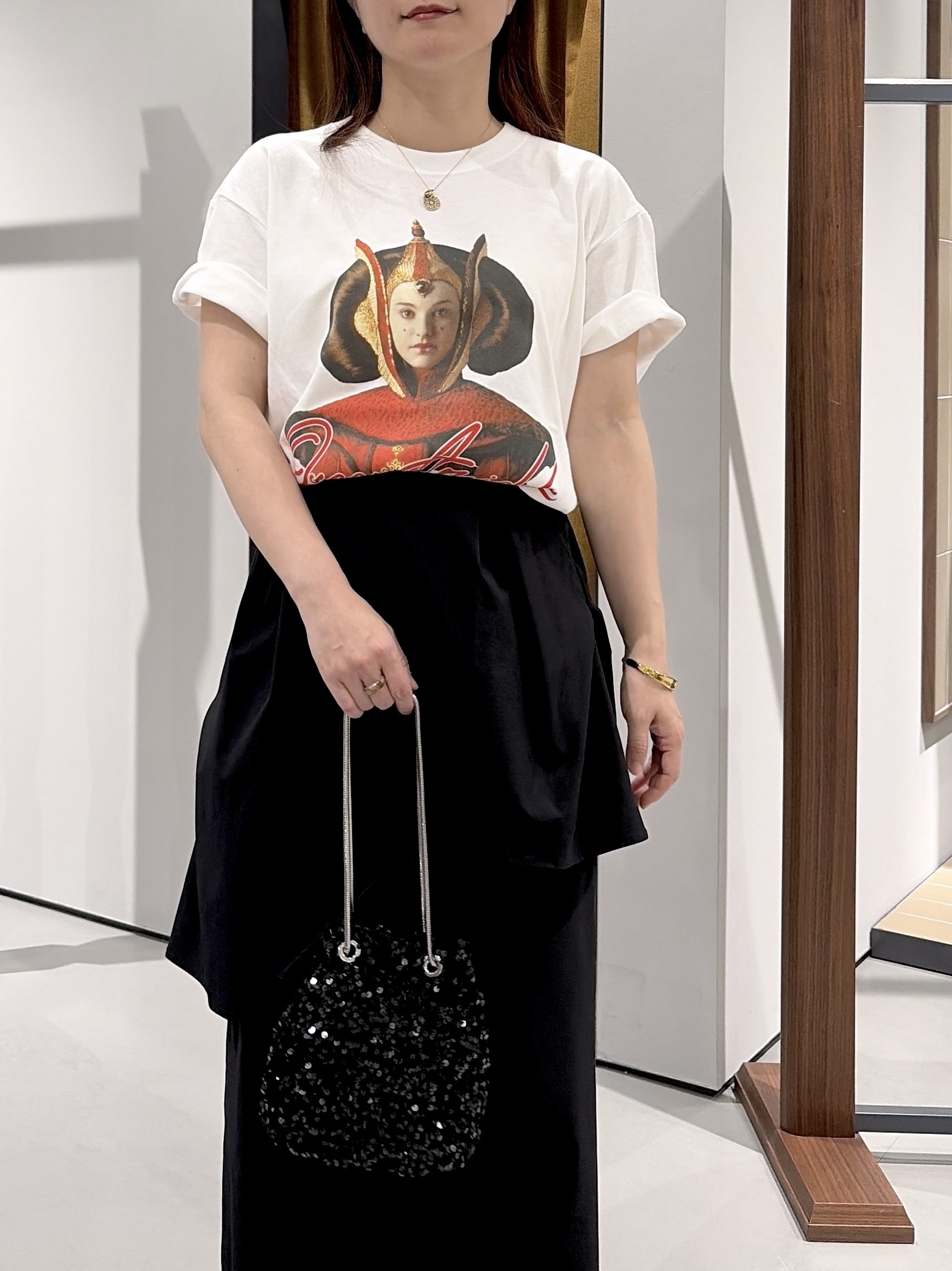 よねさんの「INDIVI｜【GOODROCKSPEED】QUEEN AMIDALA ／ Print T－Shirt」を使ったコーディネート