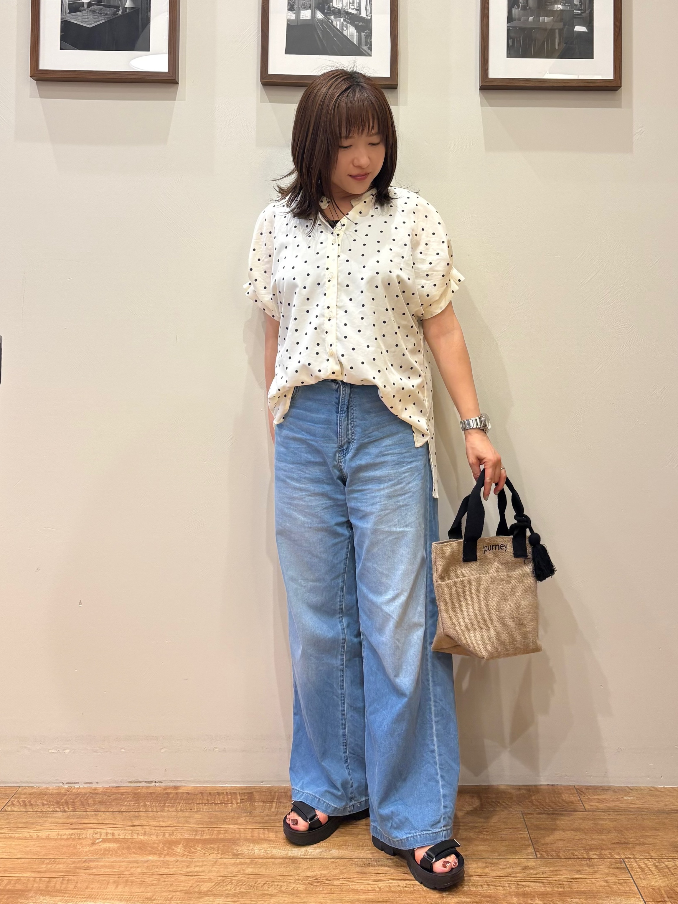 きっちょんさんの「SHOO･LA･RUE｜【洗濯機可／洗濯後しわになりにくい】大人の甘さをプラスする ドット柄袖タックブラウス」を使ったコーディネート