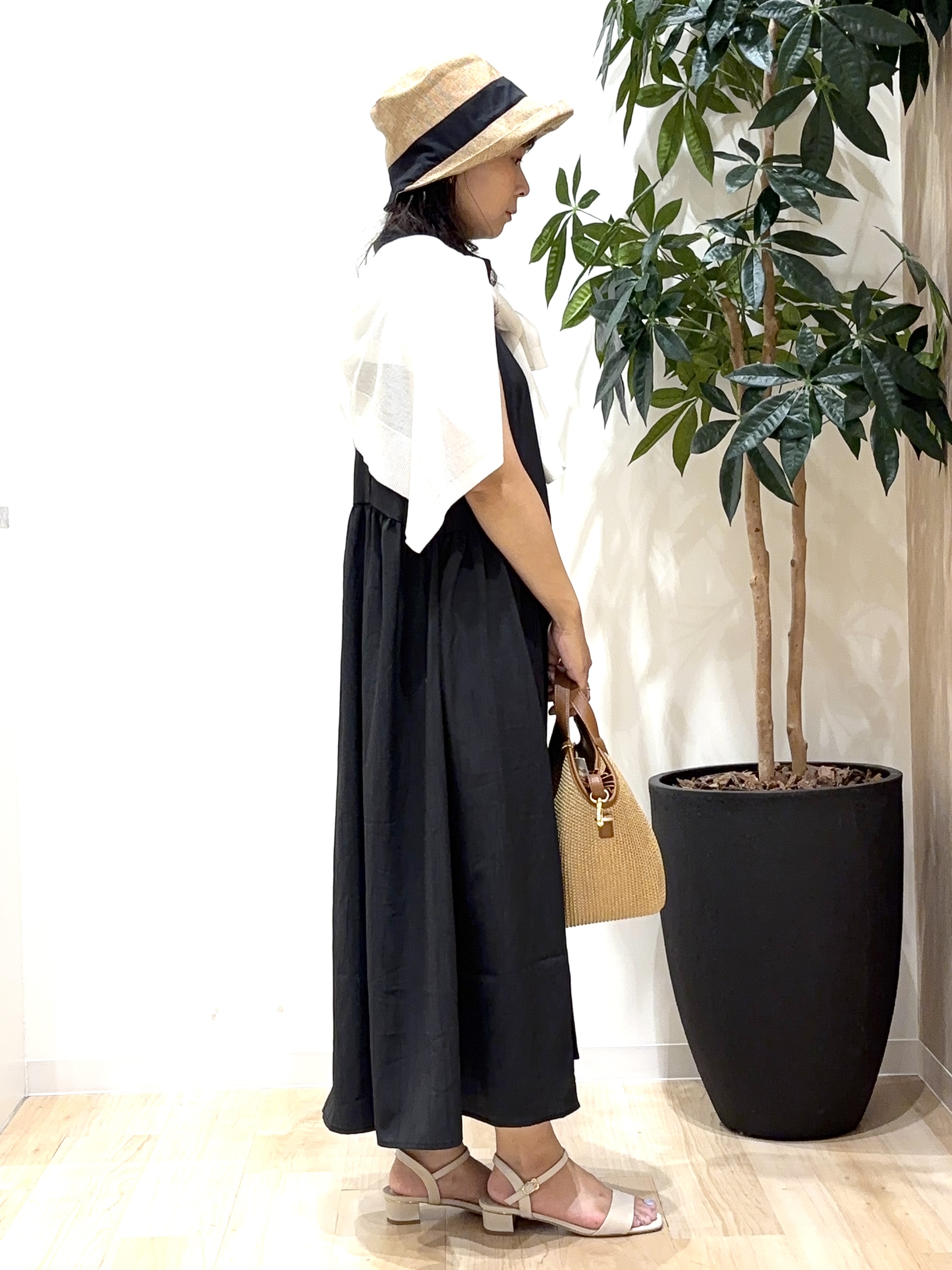 miraiさんの「grove｜【低身長さんも選べる着丈・洗濯機◎】テントラインワンピース」を使ったコーディネート