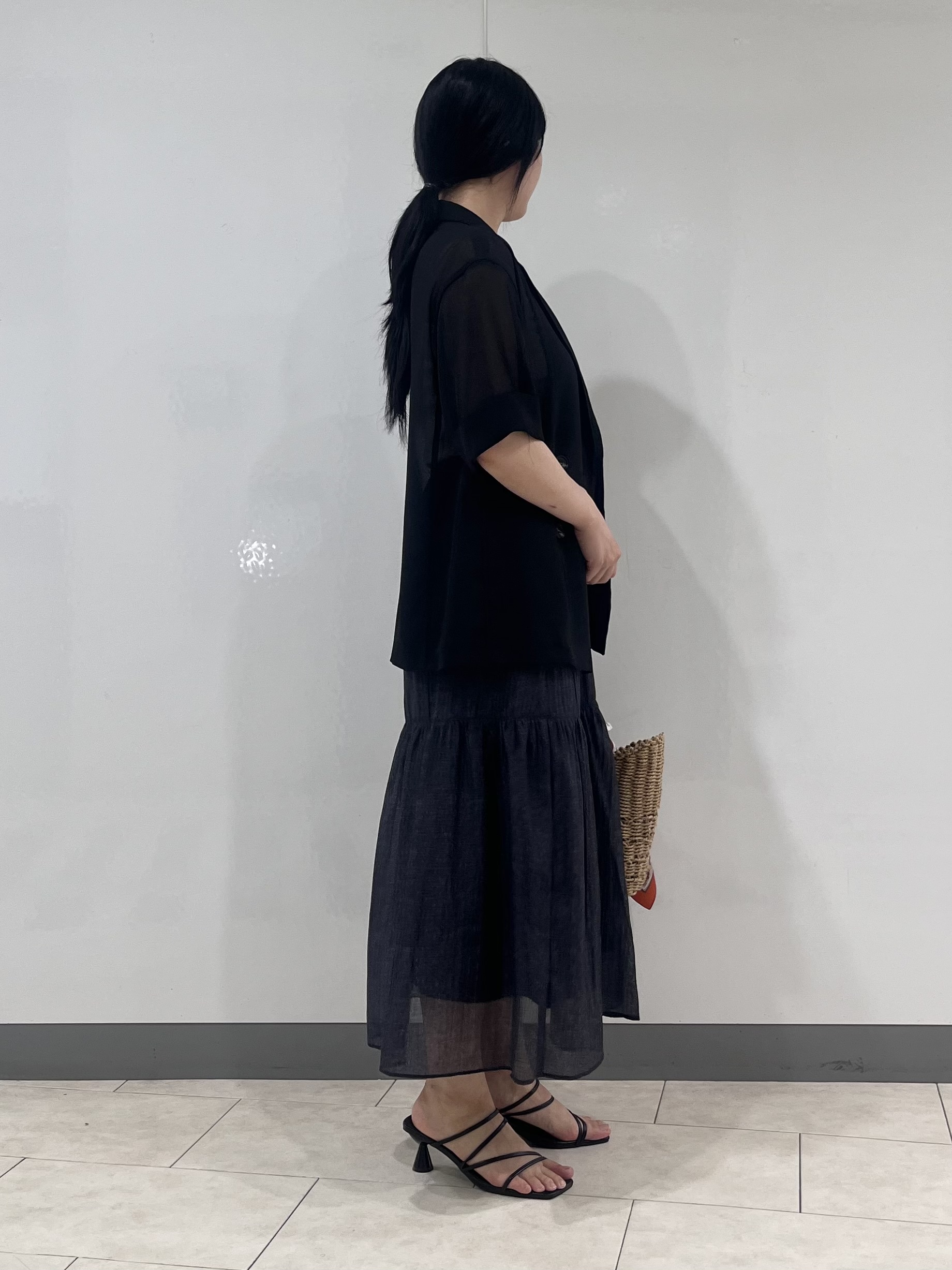 hasuさんの「INDIVI｜【洗える／メッシュ素材／SETUP可能】半袖シアージャケット」を使ったコーディネート